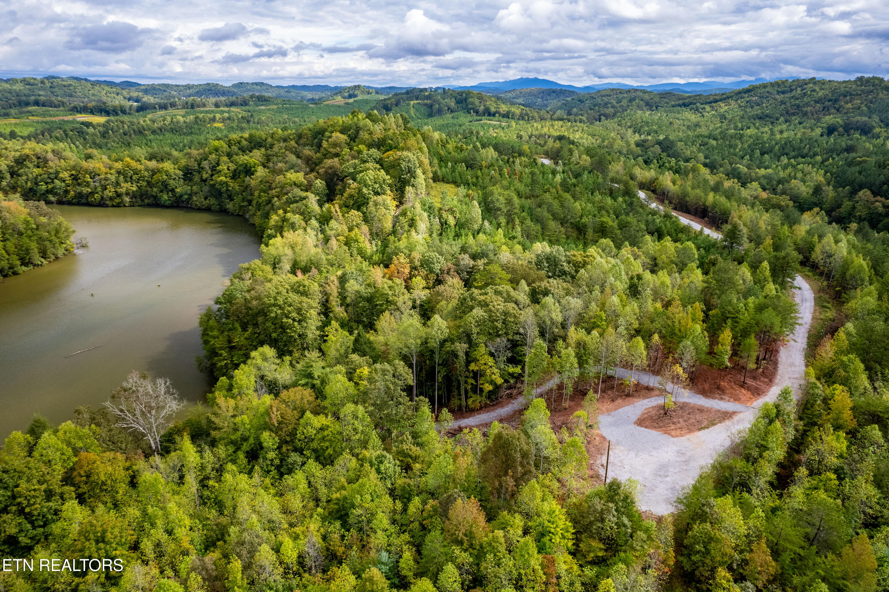 Lot 104 Pineview Lane Vonore TN 37885