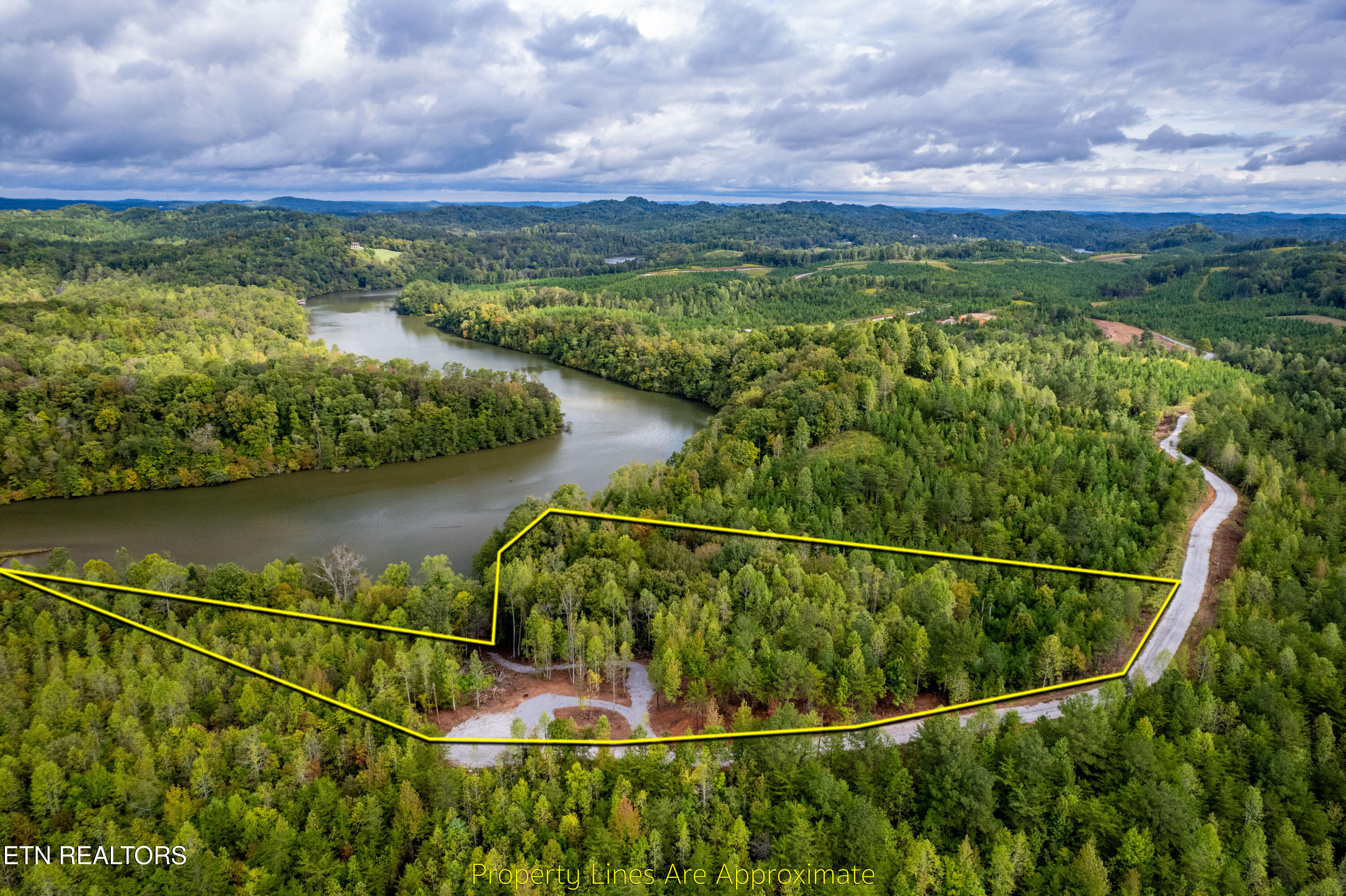 Lot 104 Pineview Lane Vonore TN 37885