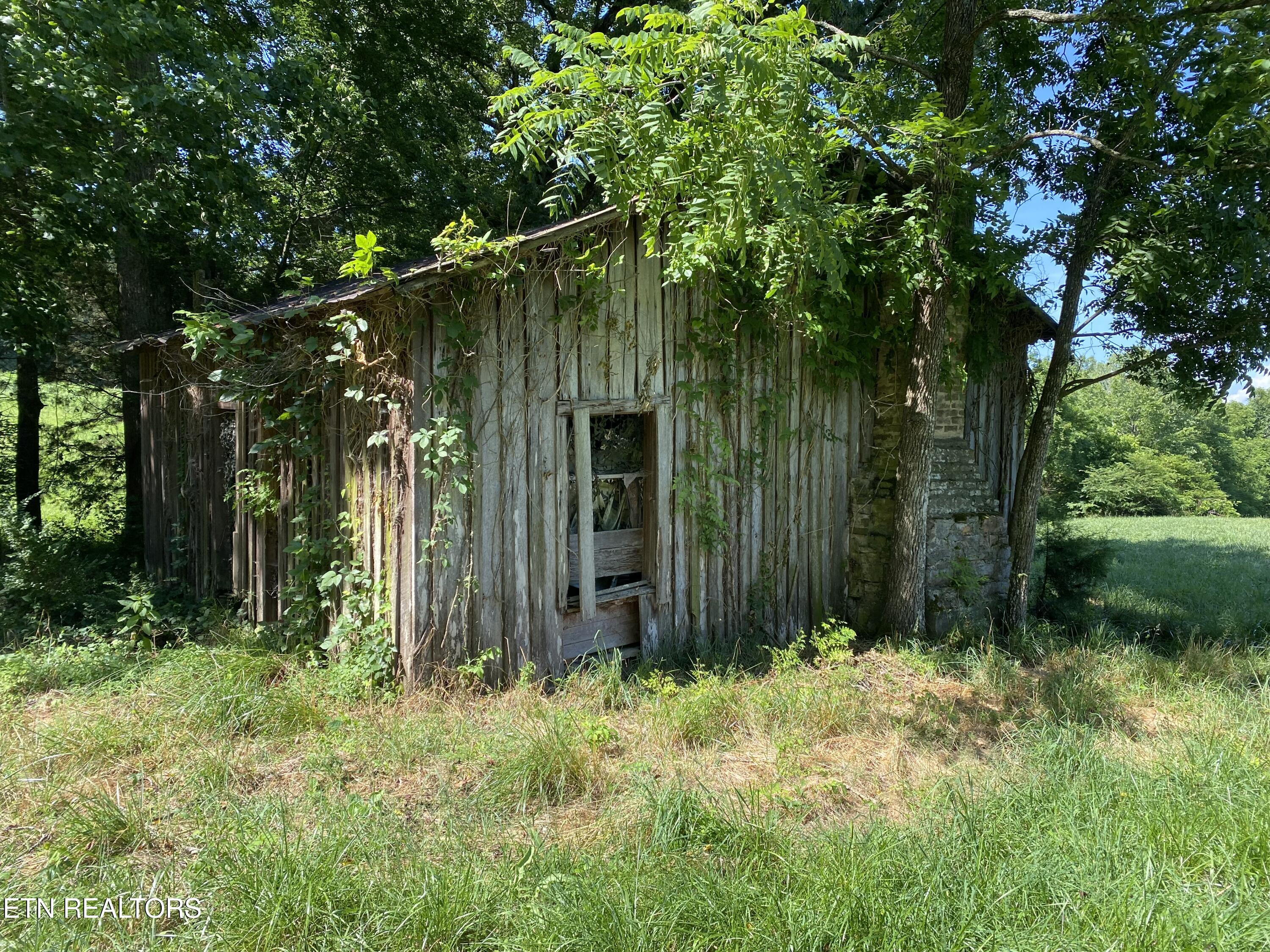 Paint Rock Valley Road Philadelphia TN 37846