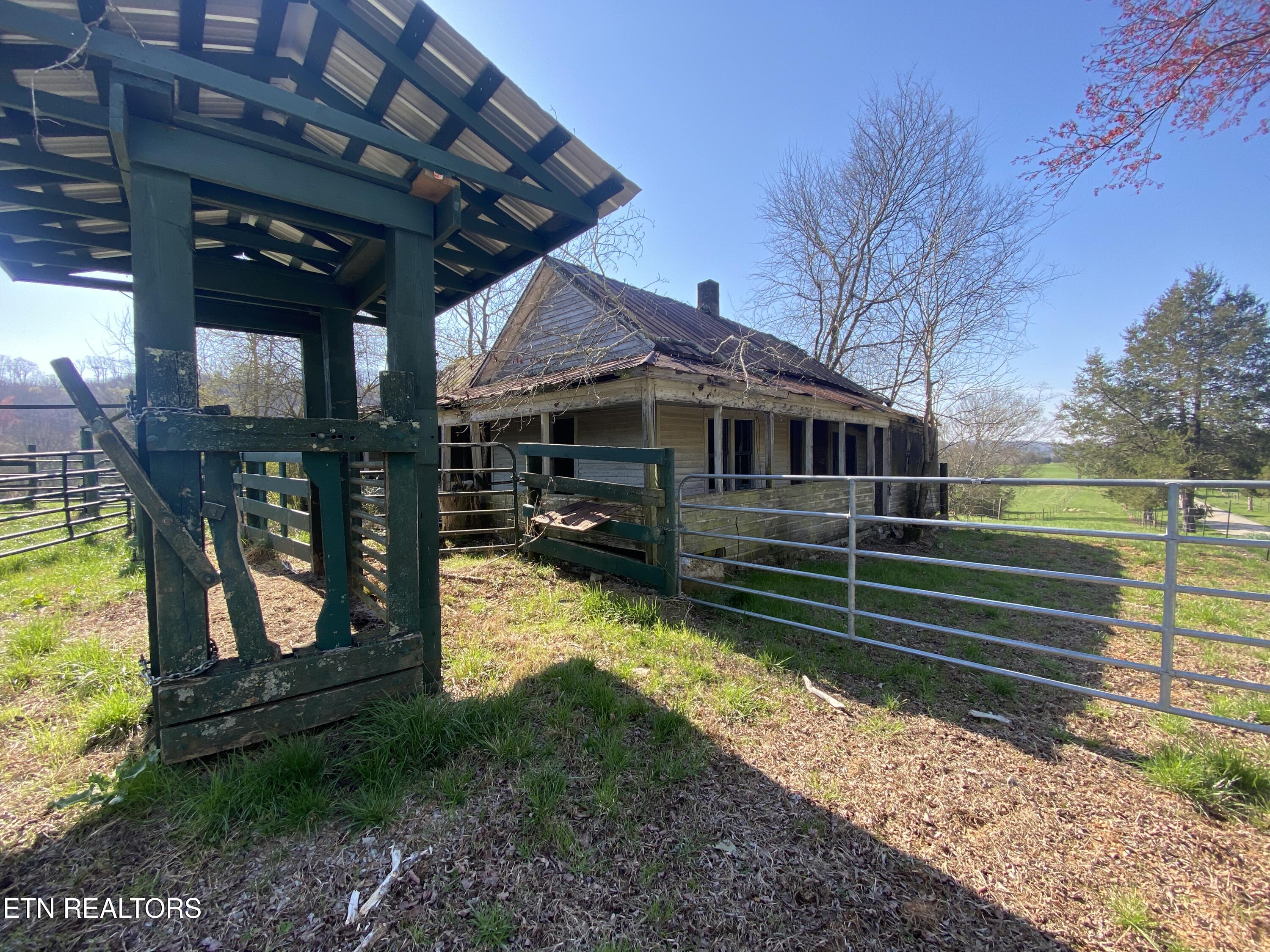 Paint Rock Valley Road Philadelphia TN 37846