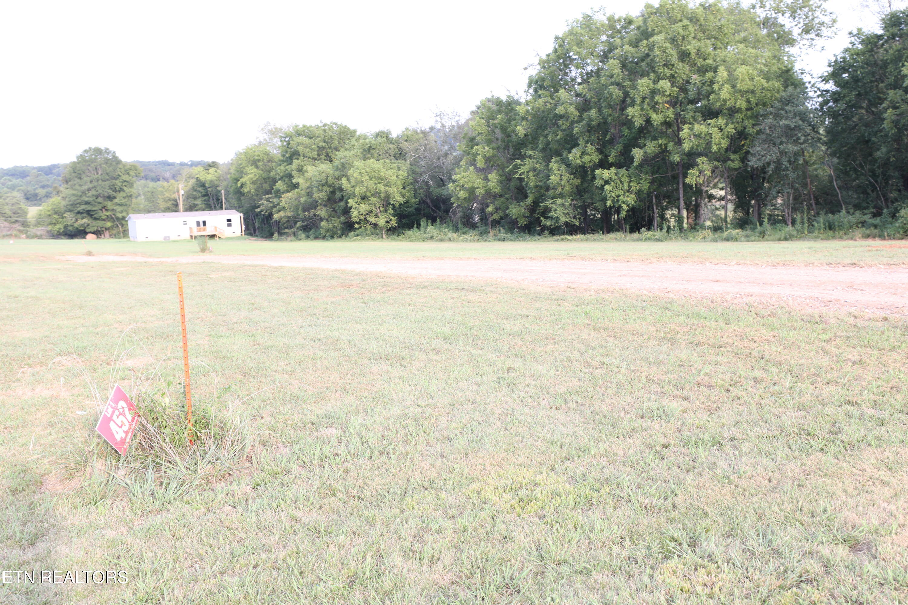 452 S Amhurst Place Englewood TN 37329