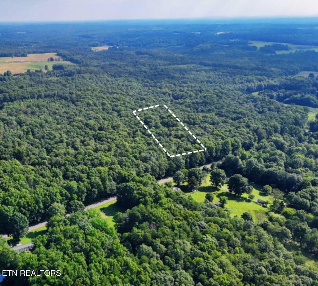 Lot 8 Turkey Blind Road Crossville TN 38572