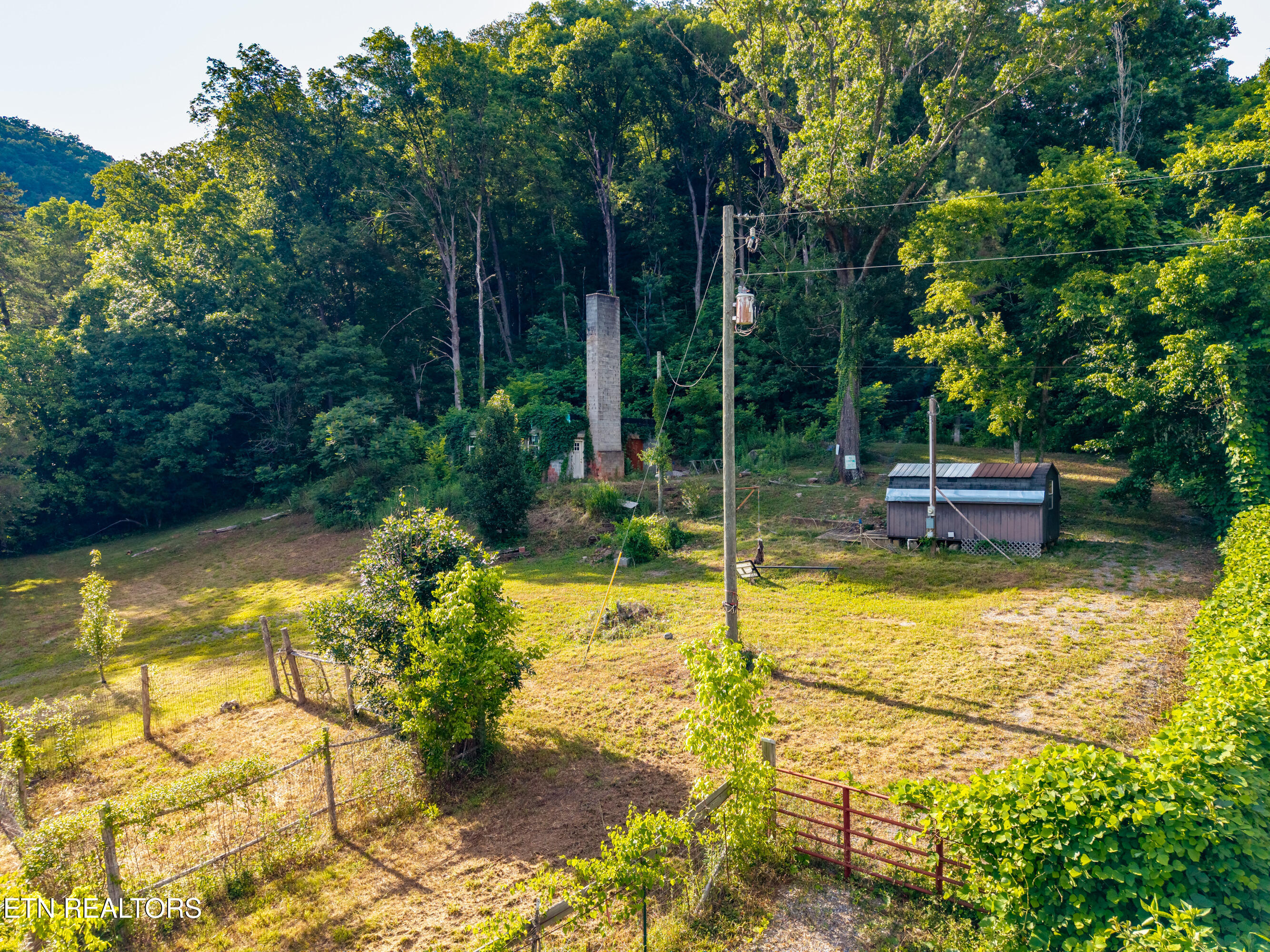 197 County Road 468 Englewood TN 37329