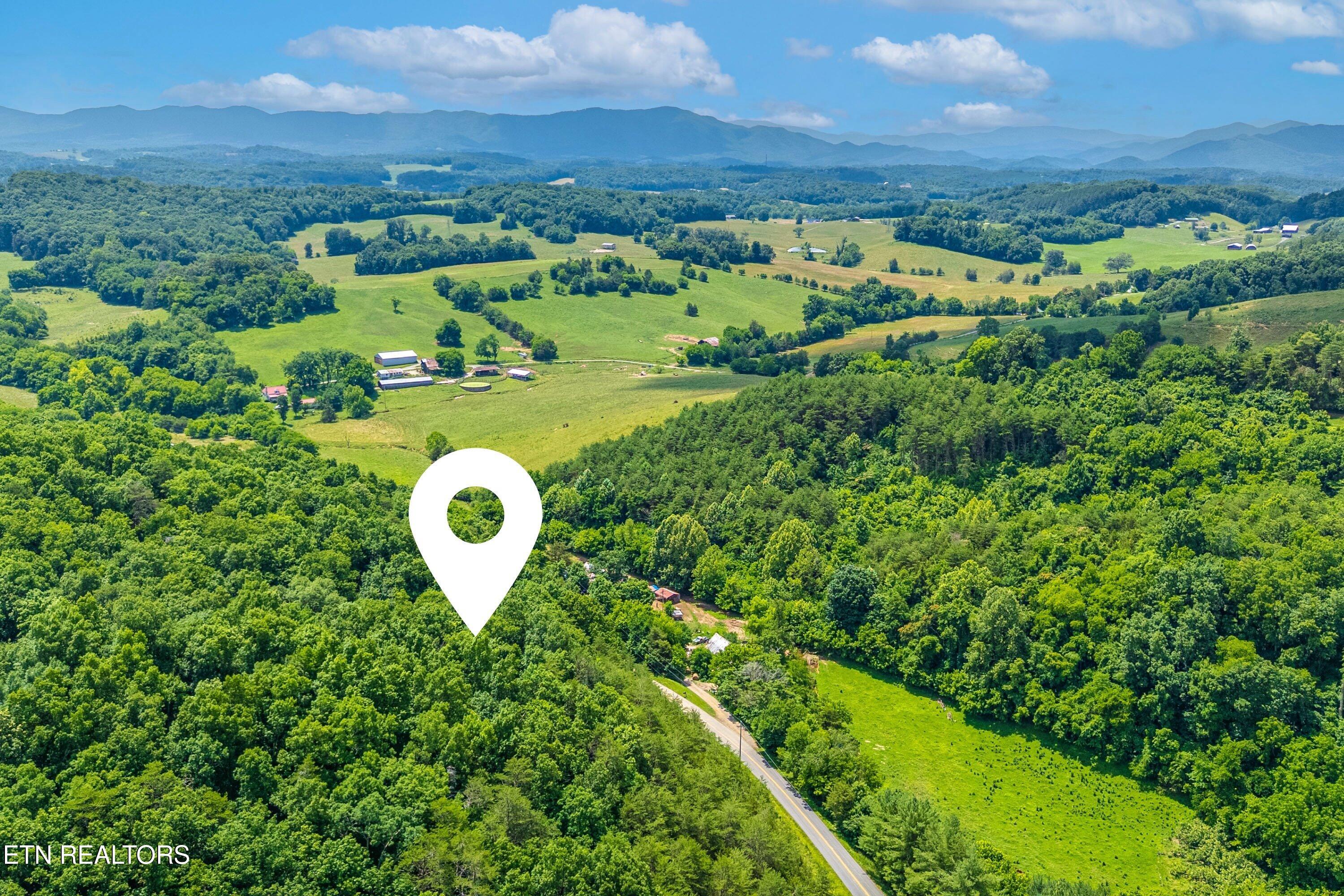 2165 Smelcer Road Parrottsville TN 37843