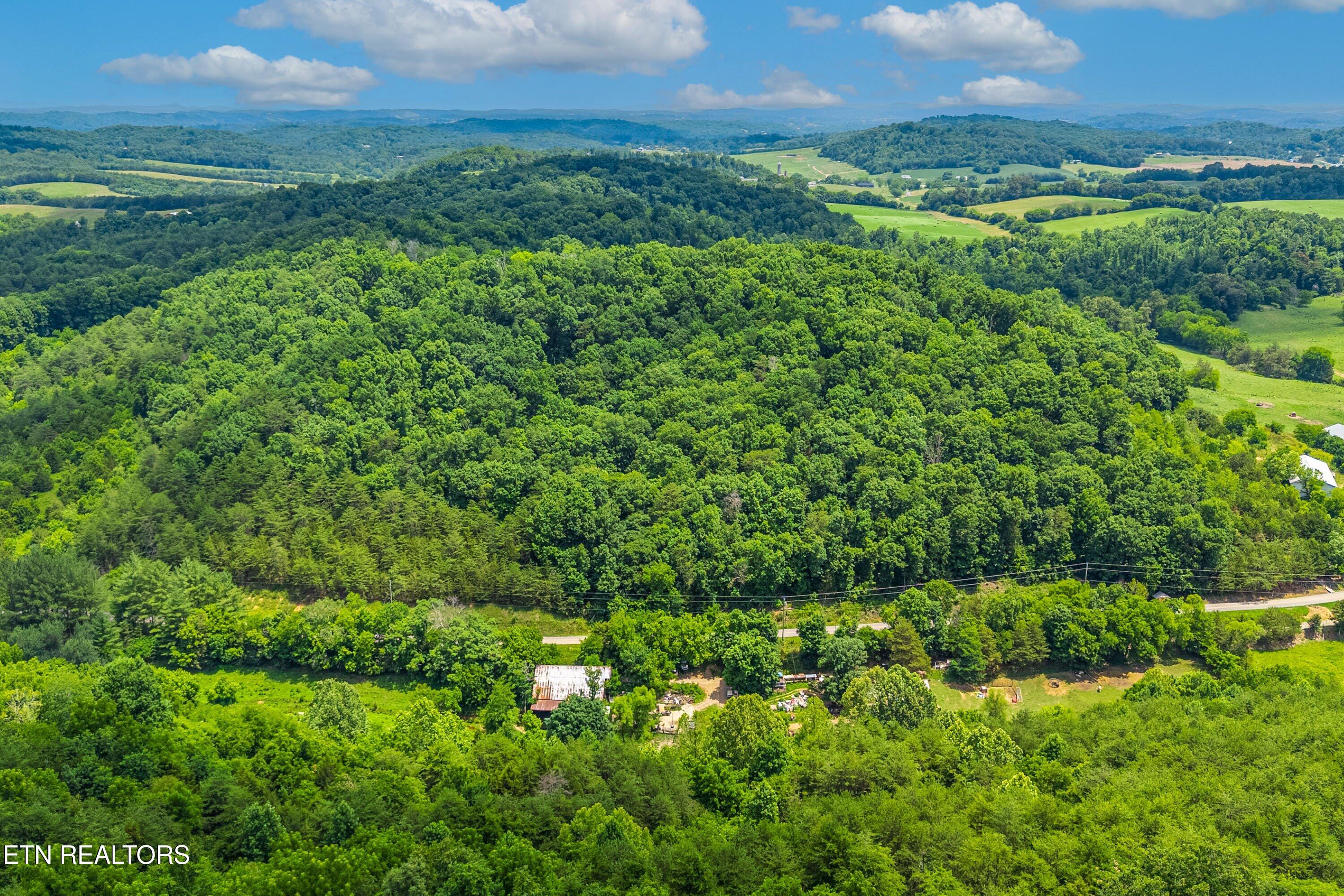 2165 Smelcer Road Parrottsville TN 37843