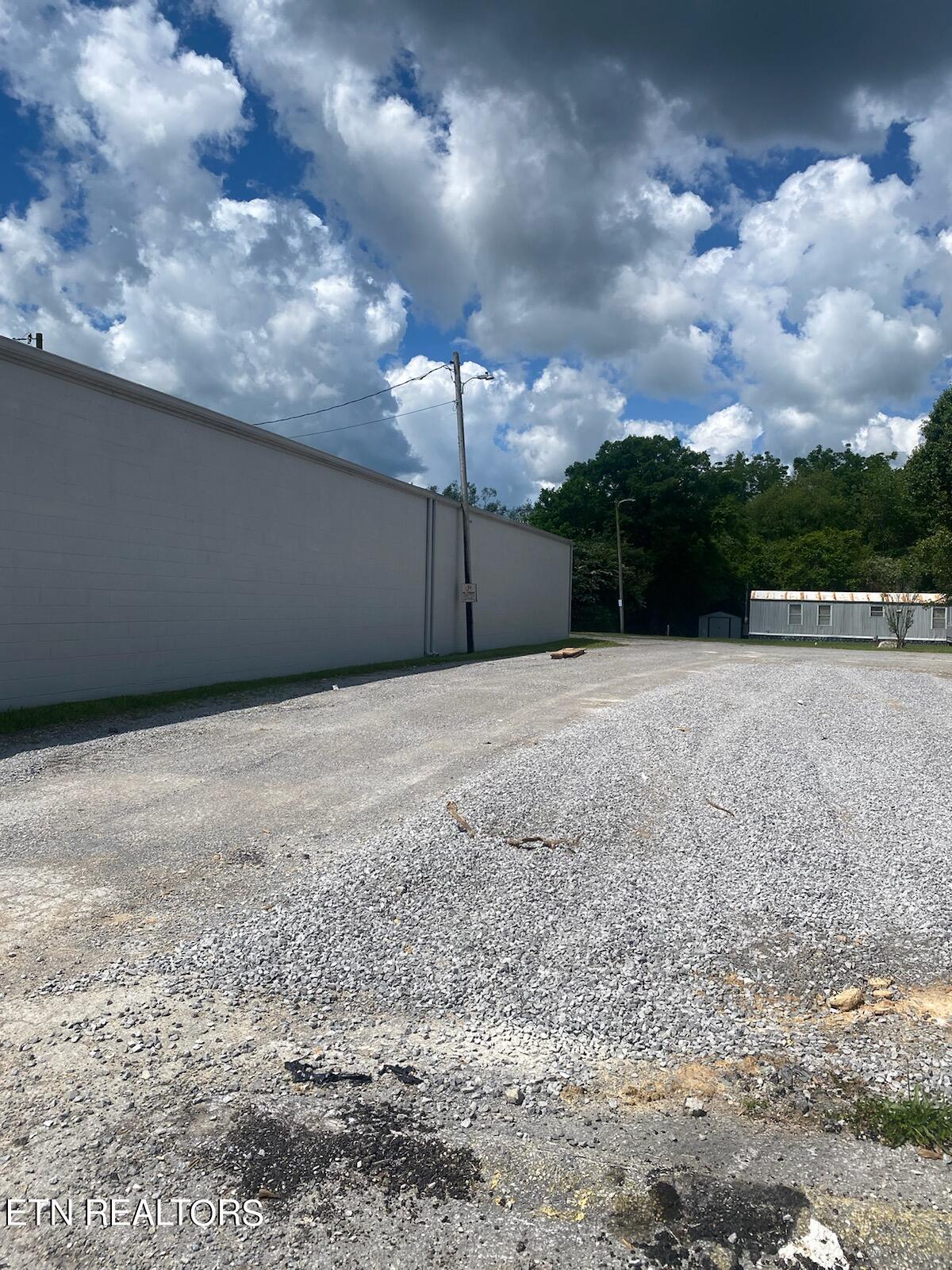 1215 W Avenue Crossville TN 38555