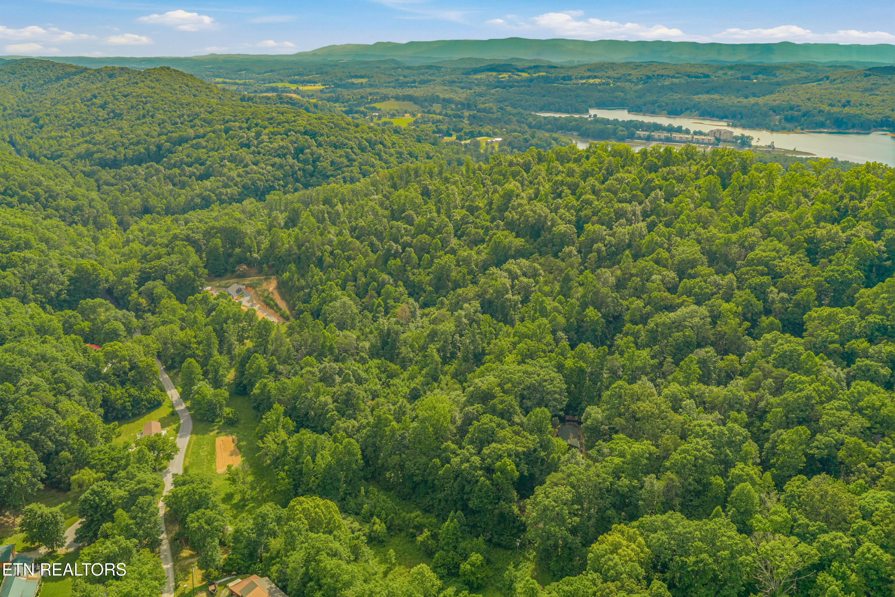 Dark Hollow Road Andersonville TN 37705