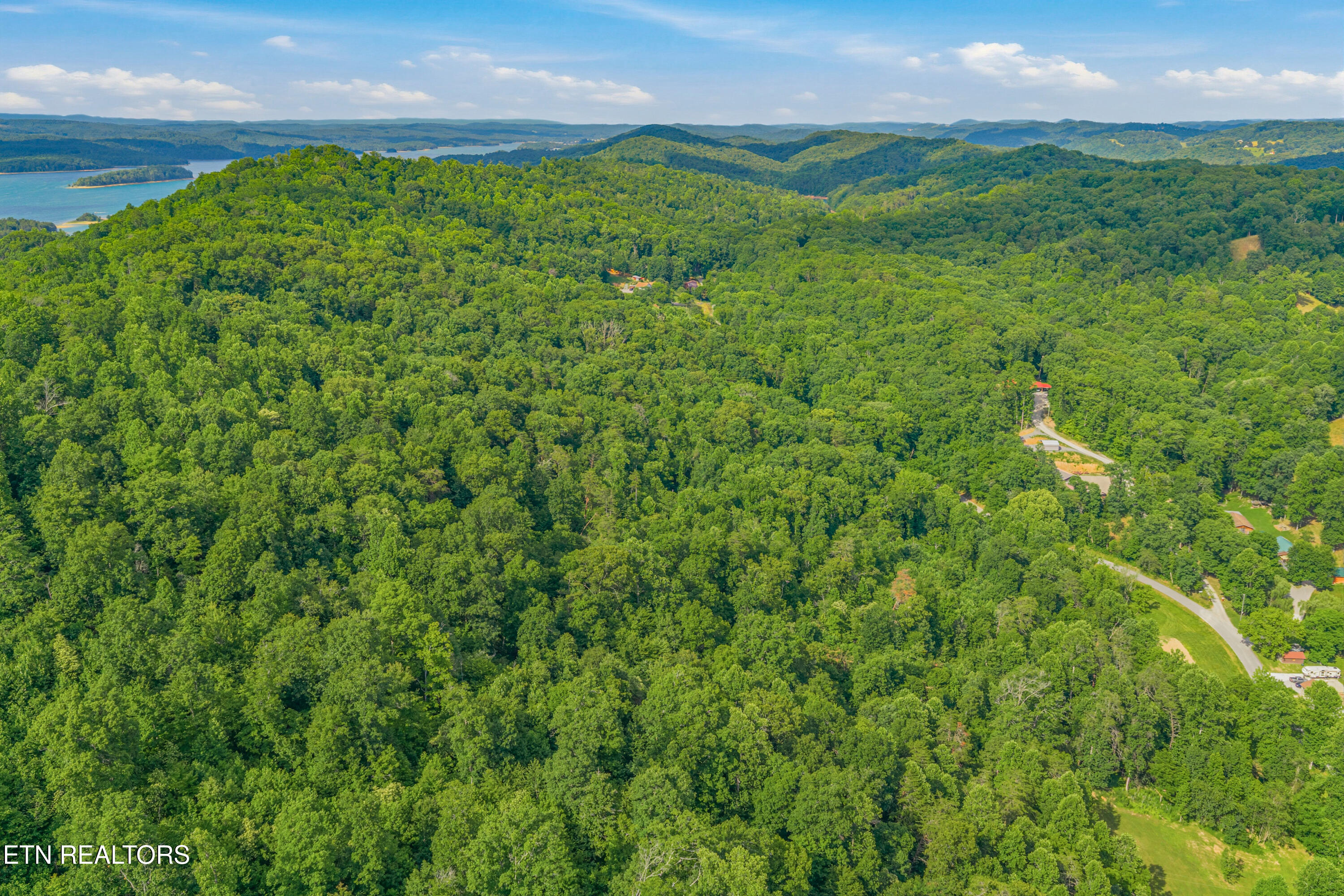 Dark Hollow Road Andersonville TN 37705
