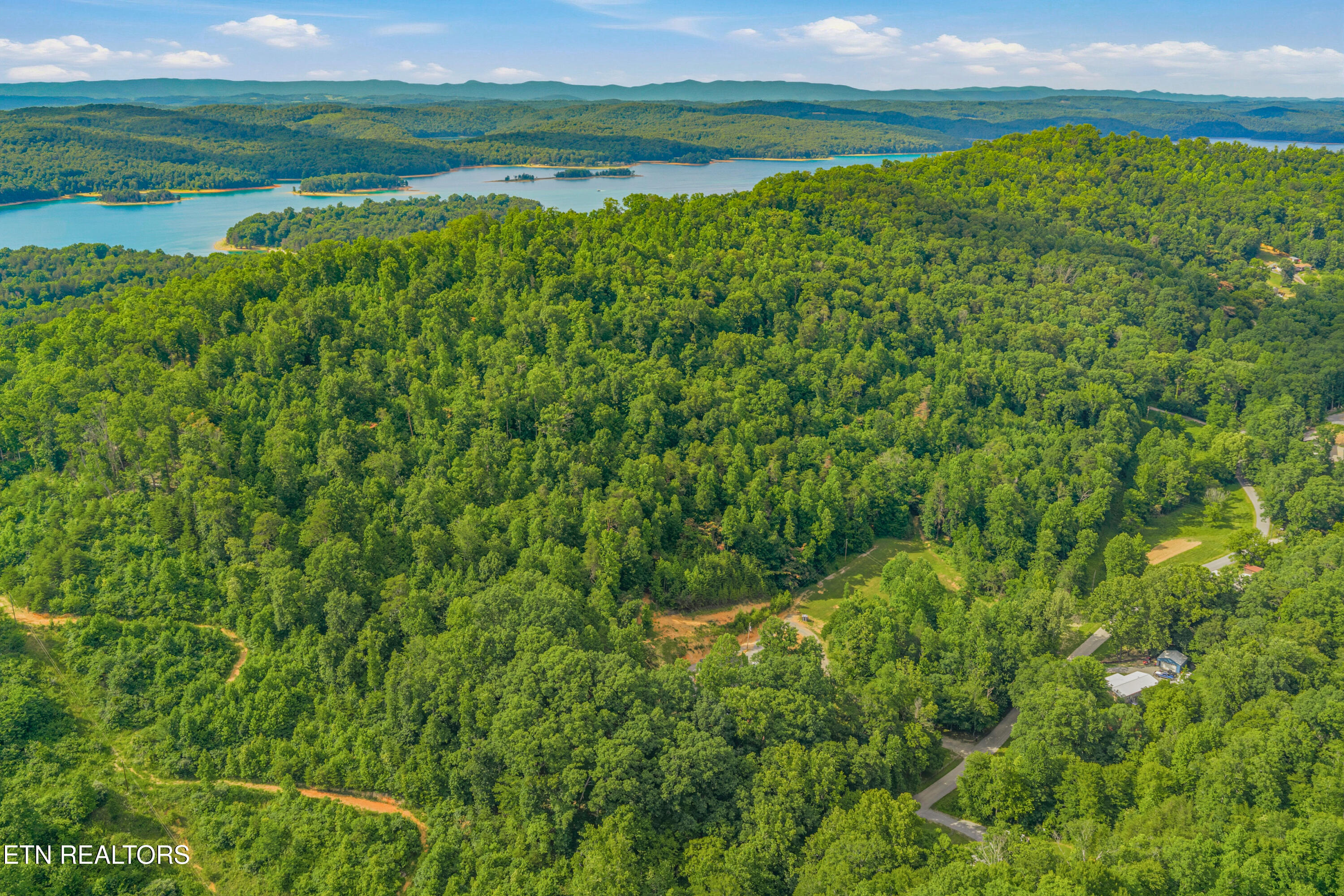 Dark Hollow Road Andersonville TN 37705