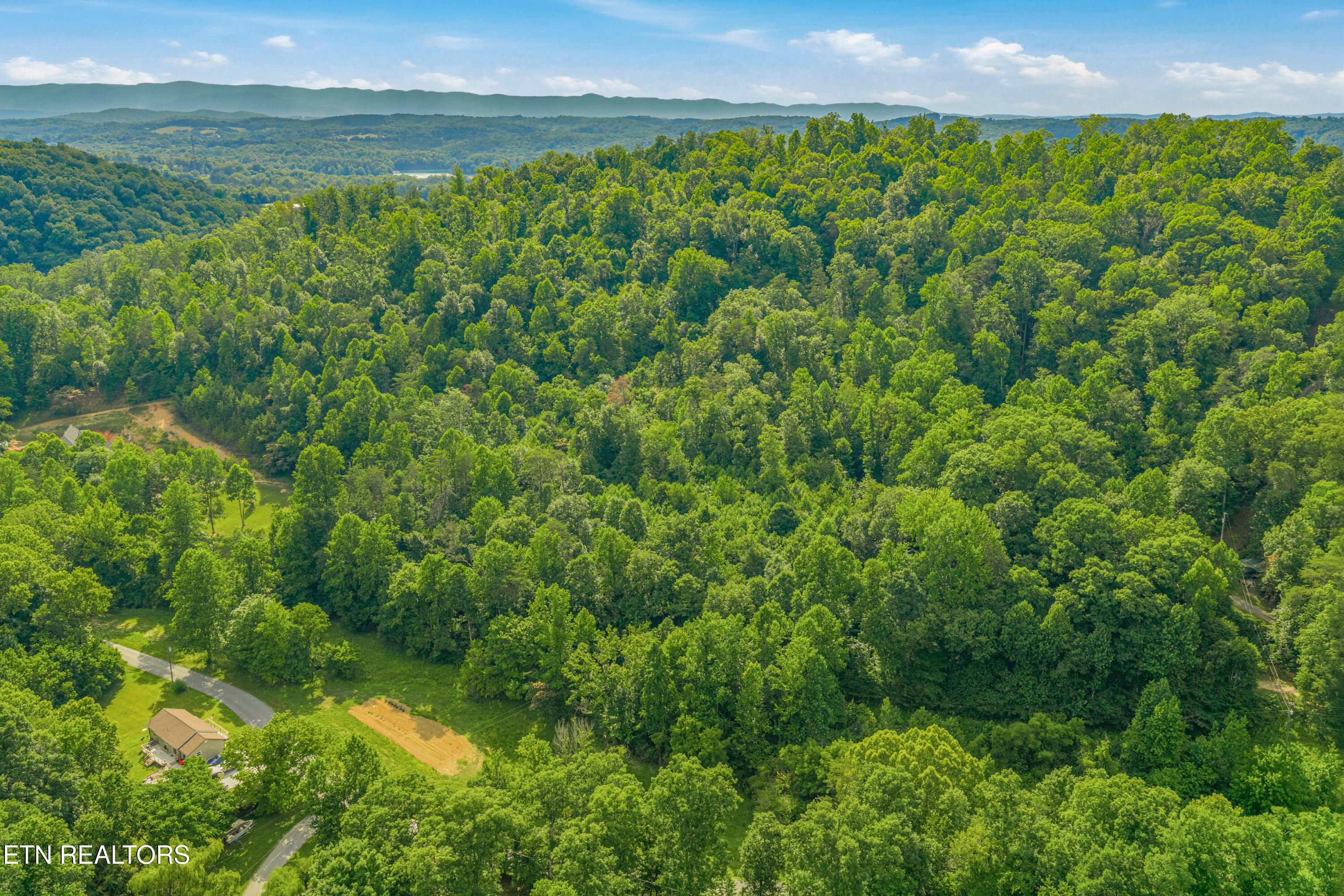 Dark Hollow Road Andersonville TN 37705