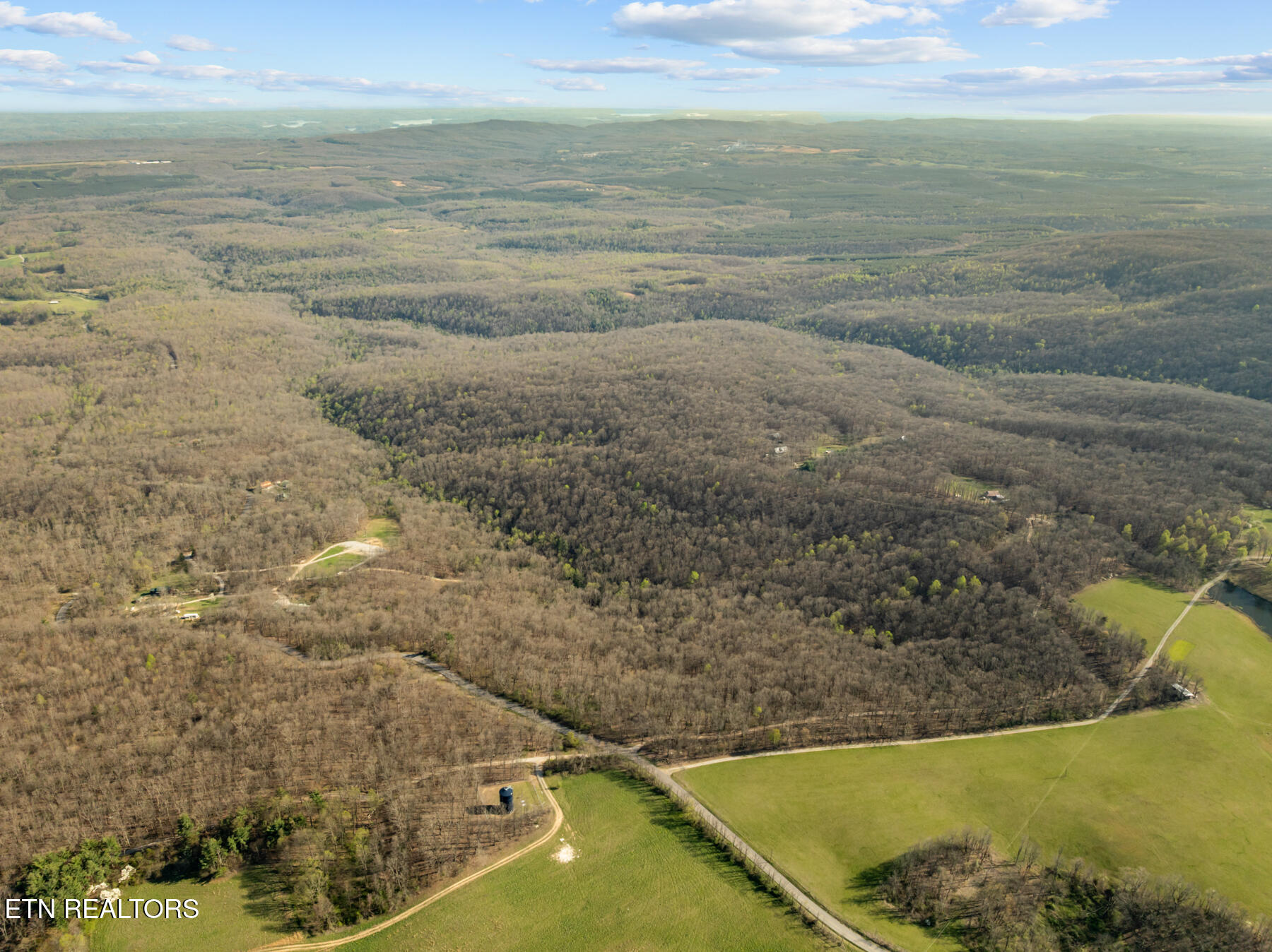 74 Black Cat Trail Rockwood TN 37854