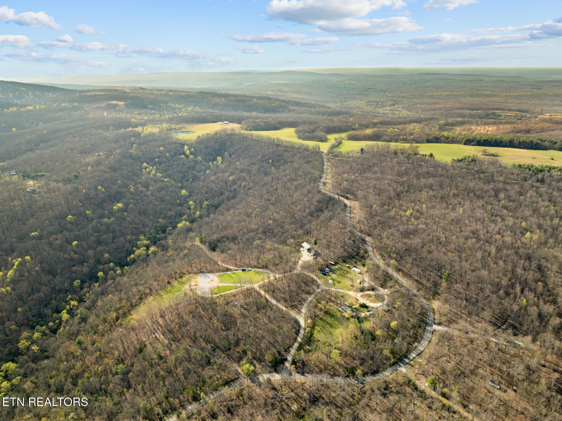 74 Black Cat Trail Rockwood TN 37854