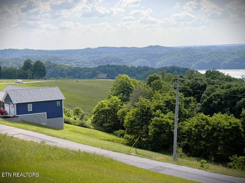 82 Mallard Road Hilham TN 38568