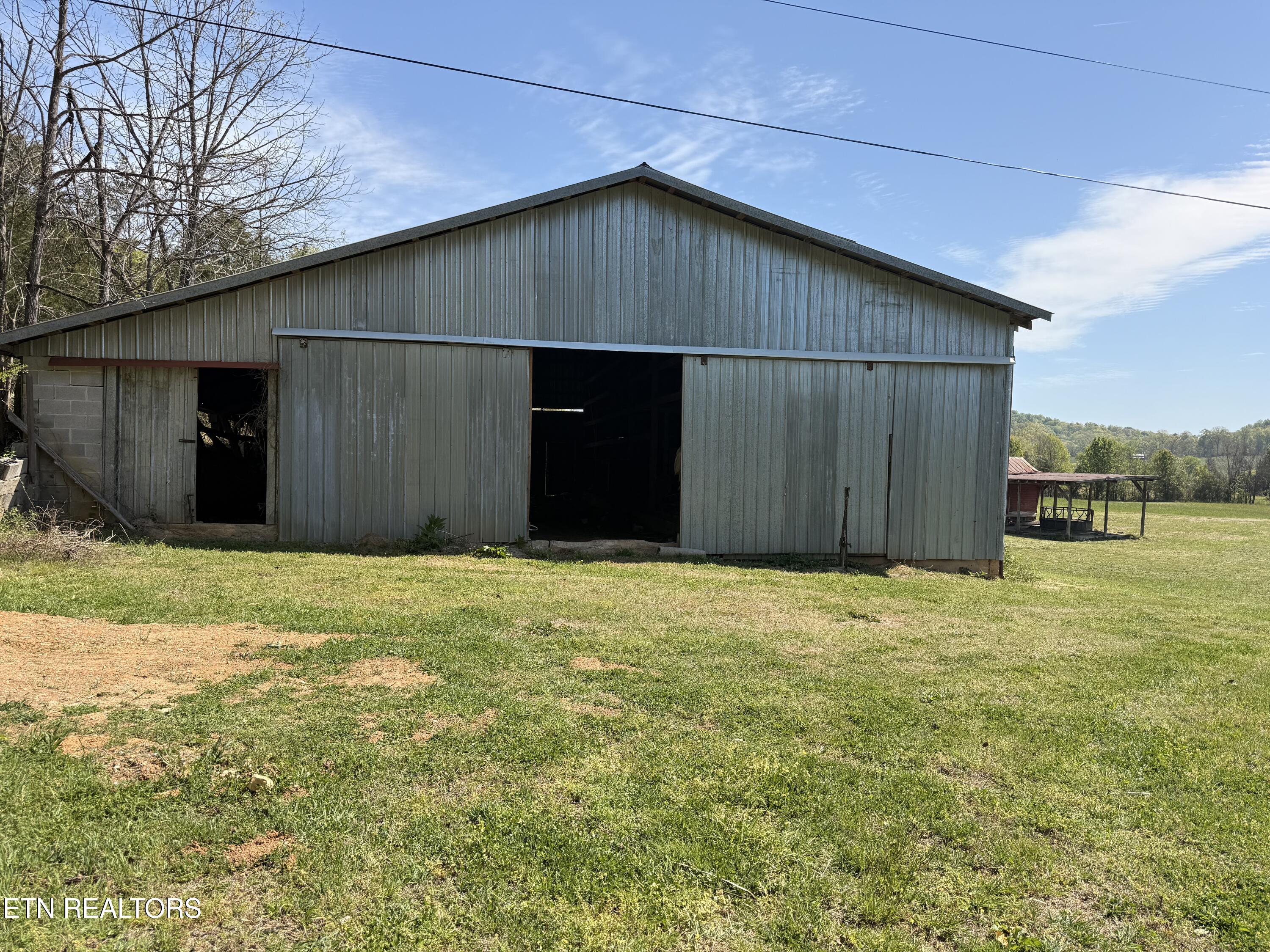 130 Mans Hollow Road Kingston TN 37763