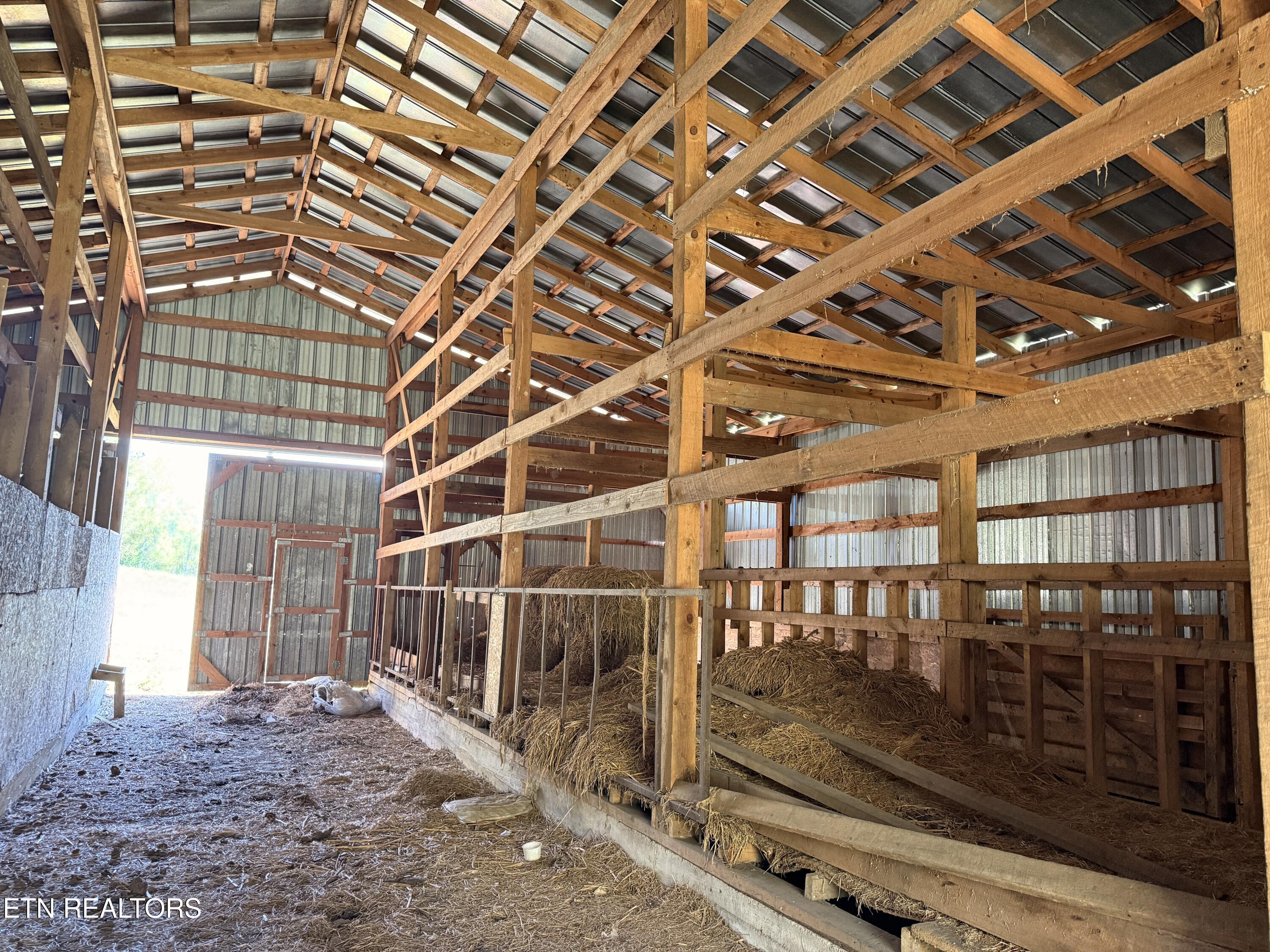 130 Mans Hollow Road Kingston TN 37763