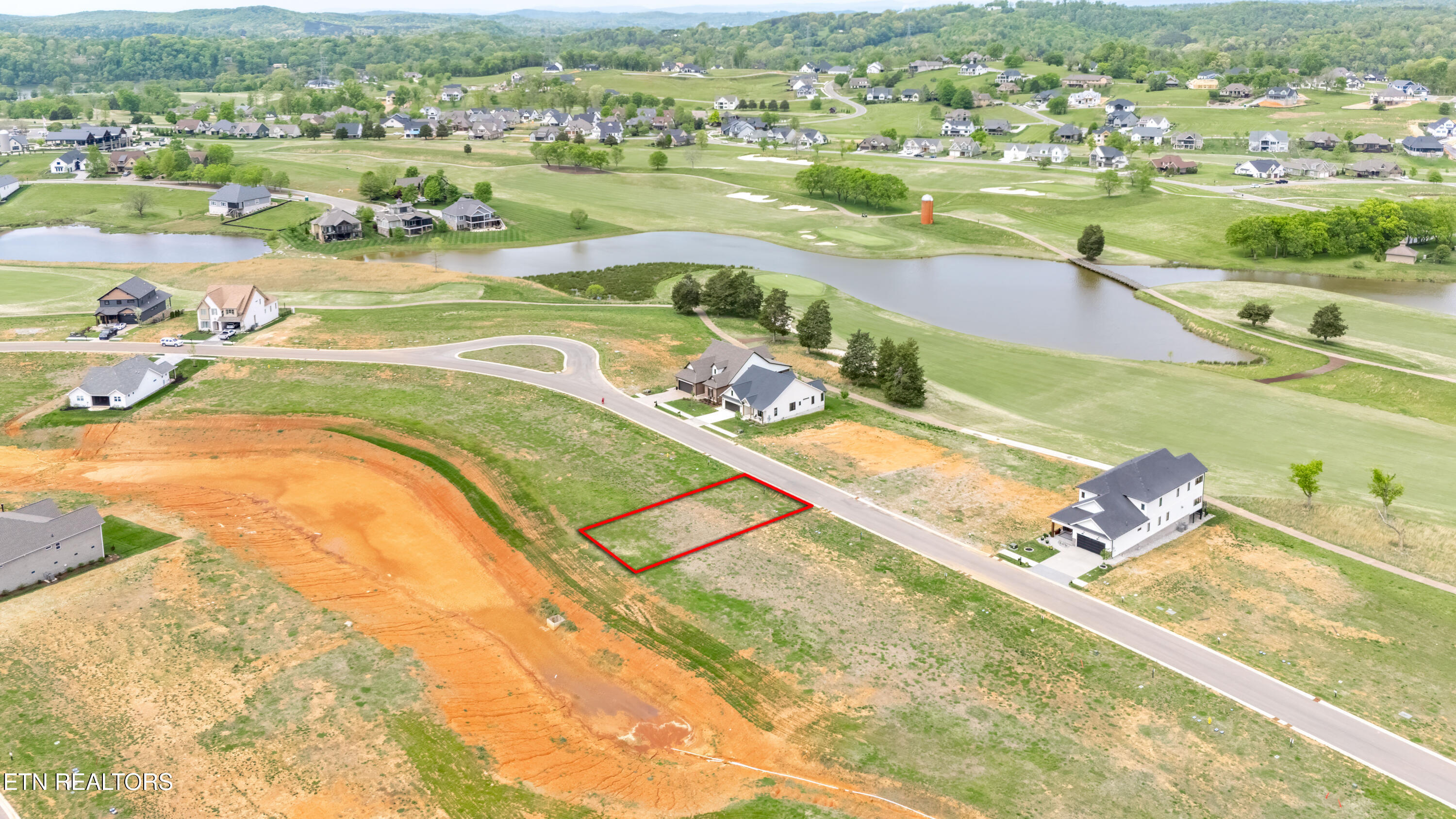 696 Black Bear Circle Loudon TN 37774