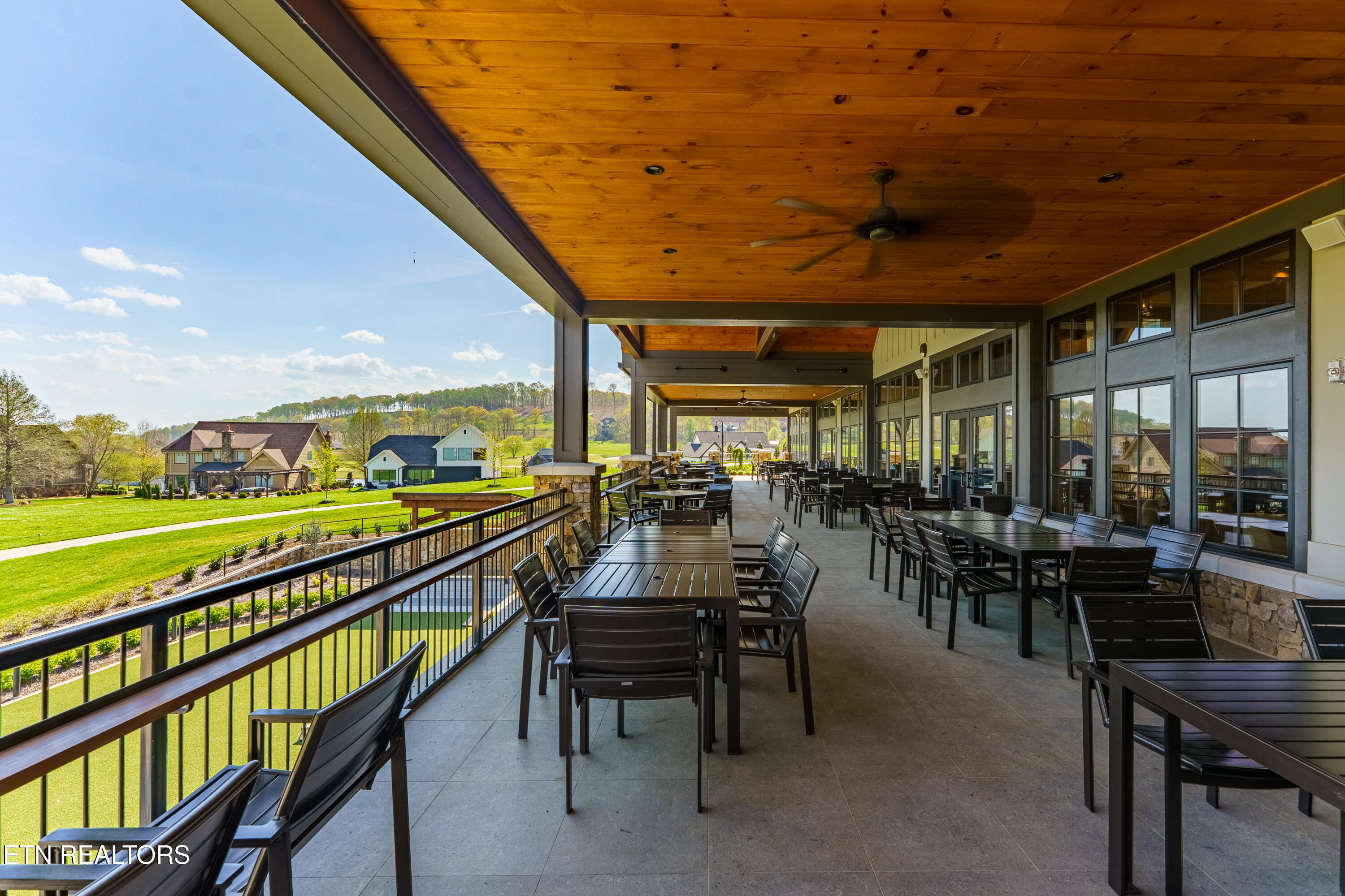 696 Black Bear Circle Loudon TN 37774