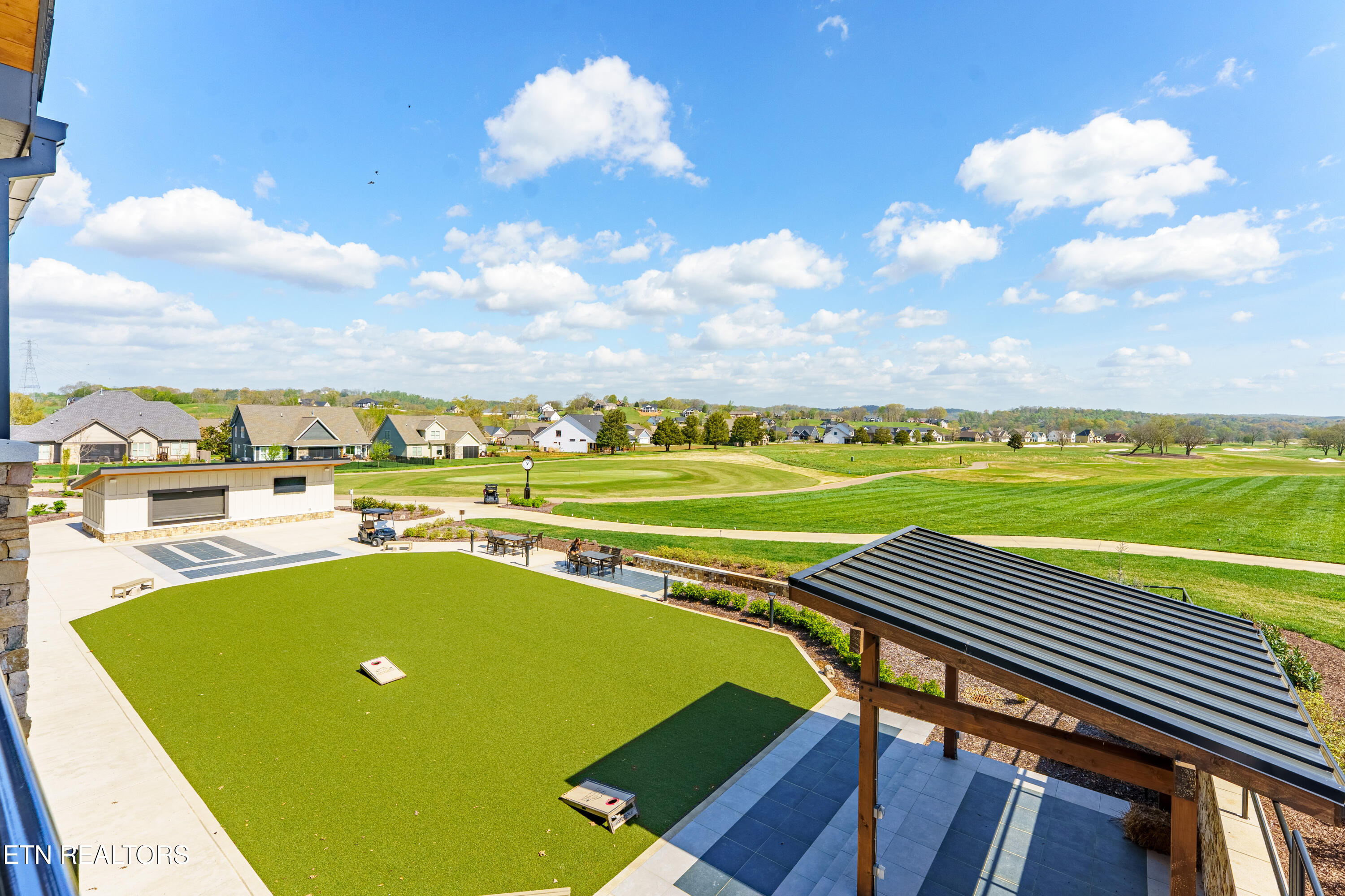 696 Black Bear Circle Loudon TN 37774