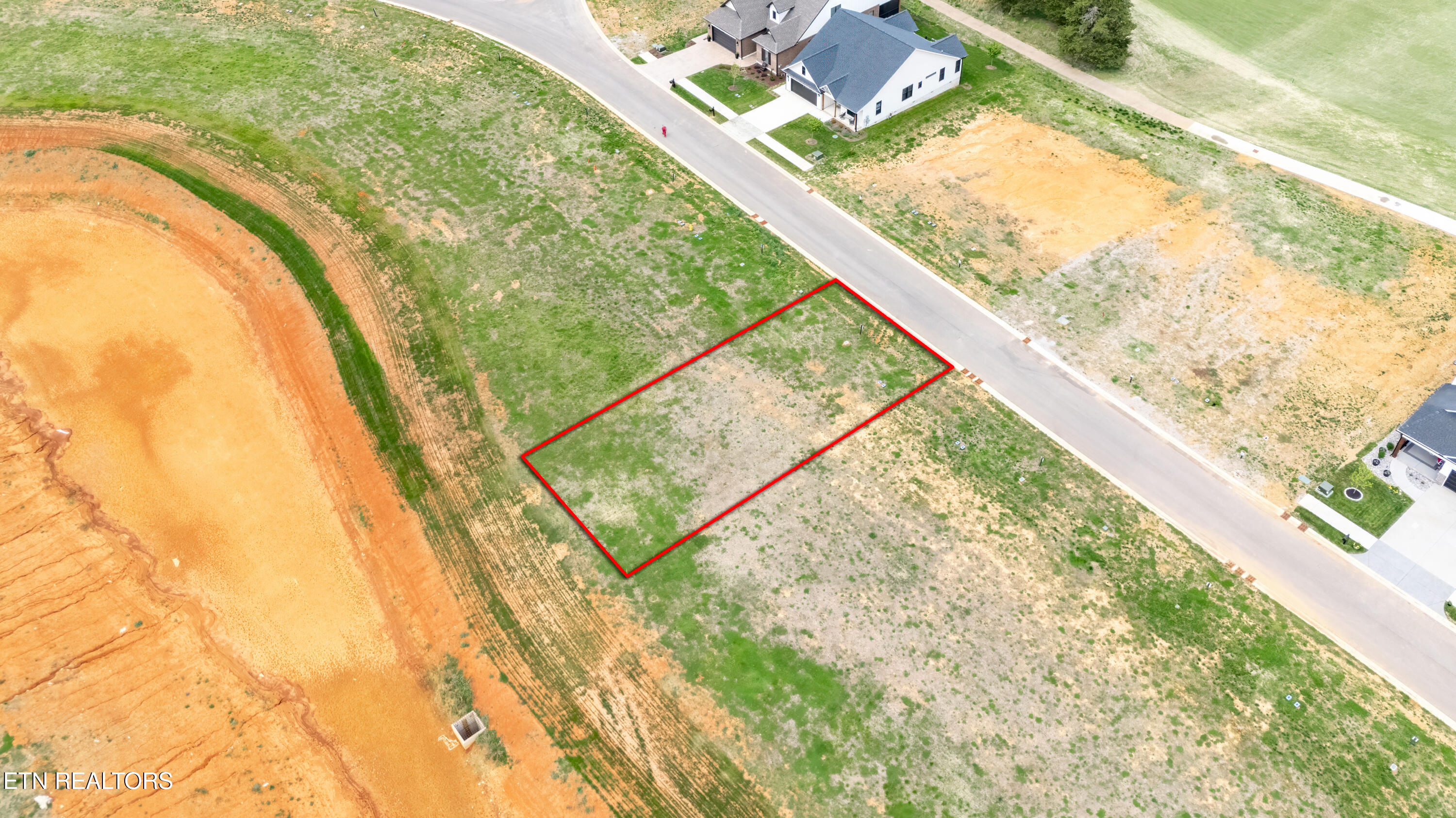 696 Black Bear Circle Loudon TN 37774