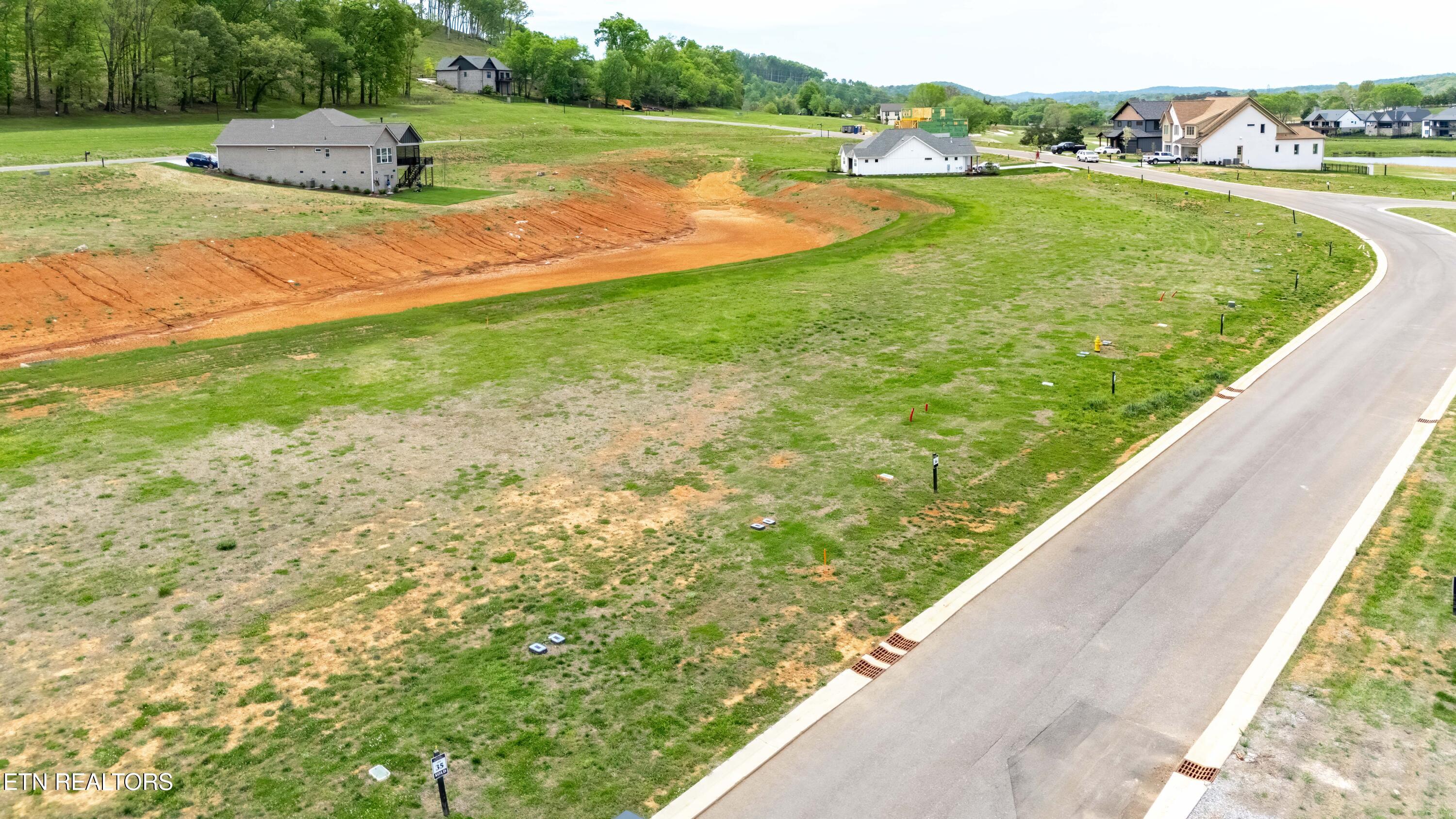 696 Black Bear Circle Loudon TN 37774