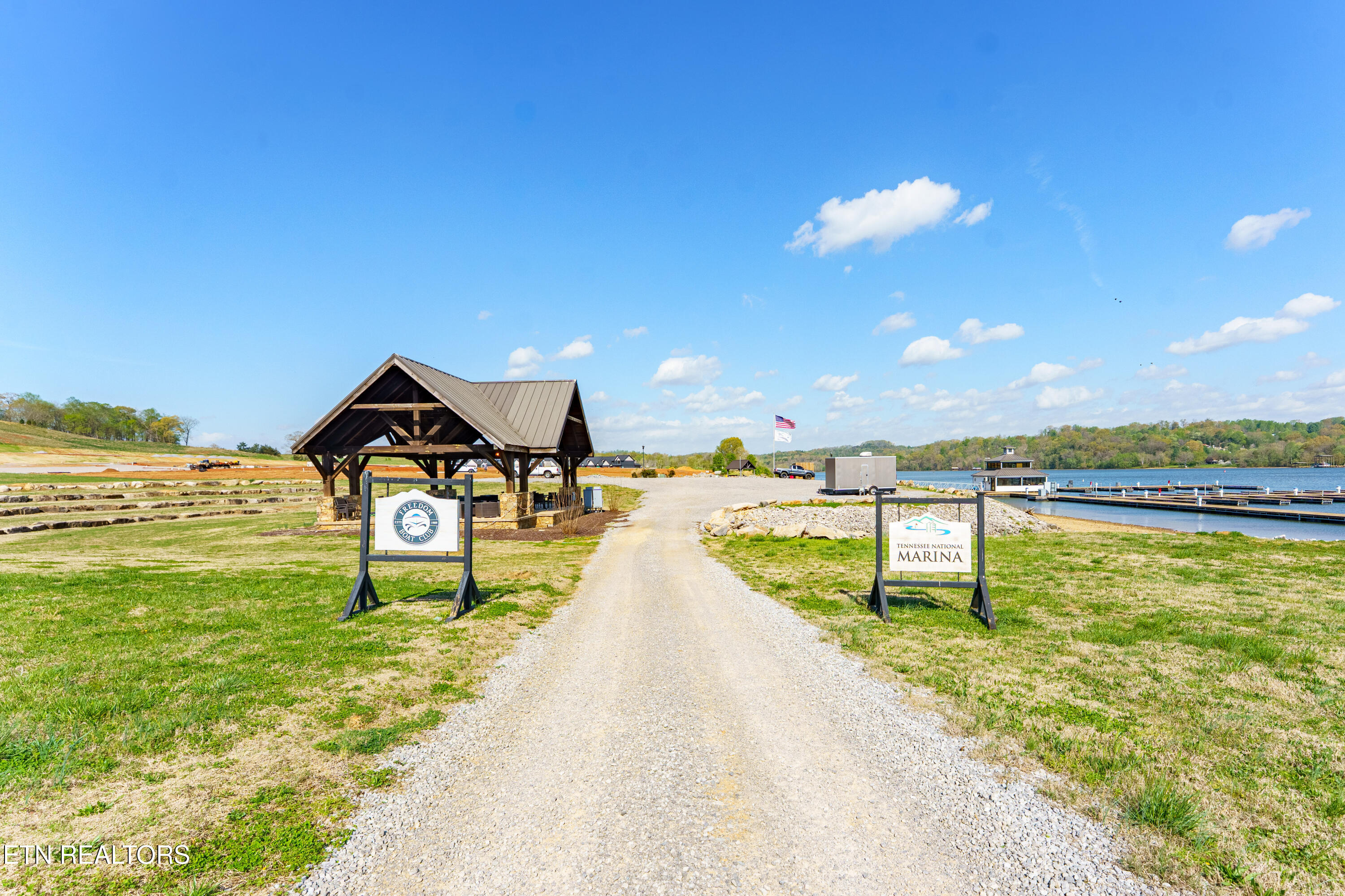 696 Black Bear Circle Loudon TN 37774