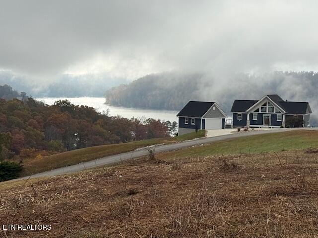 Pinnacle Lane Lafollette TN 37766
