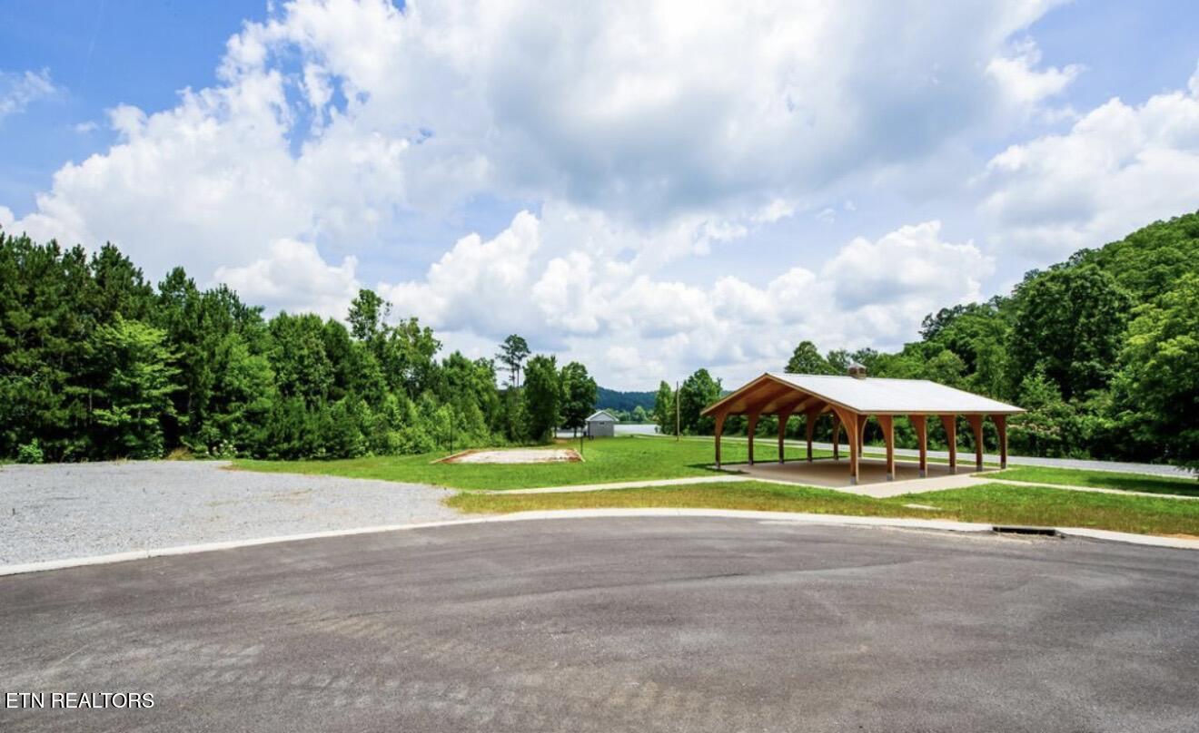 917 Eagle Nest Drive Loudon TN 37774