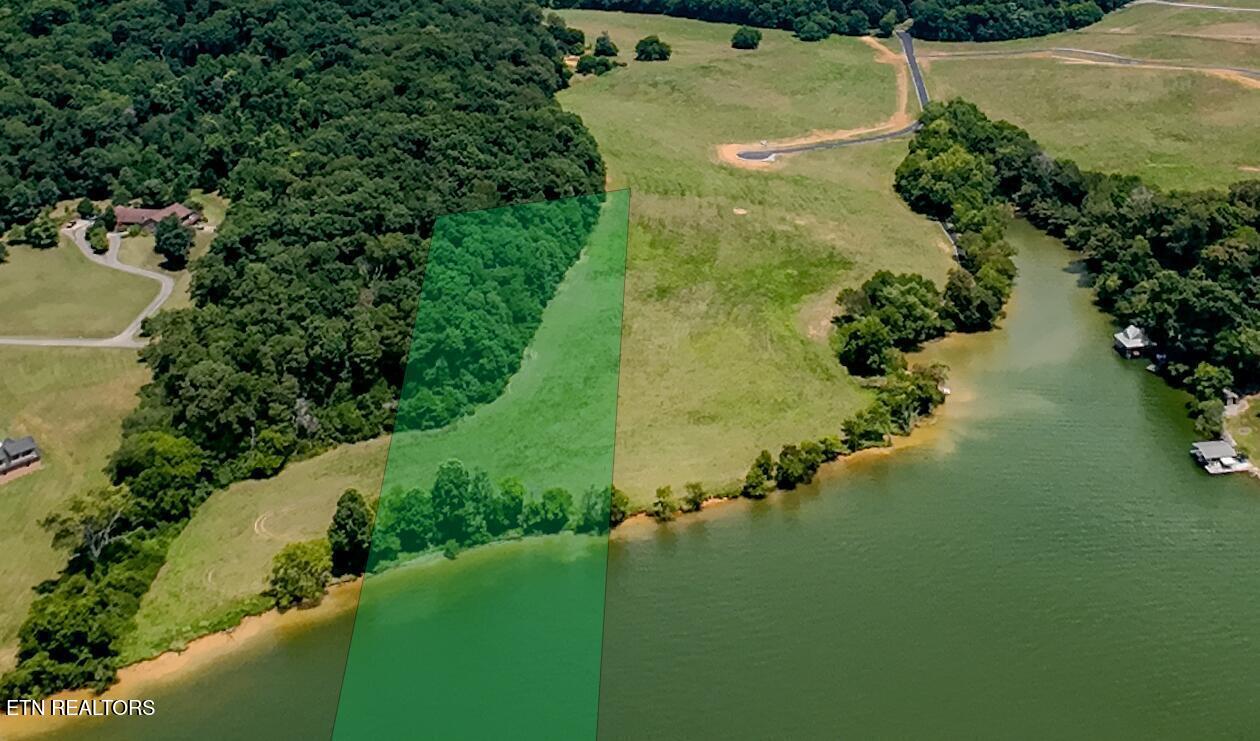 3843 Gravelly Hills Road Louisville TN 37777