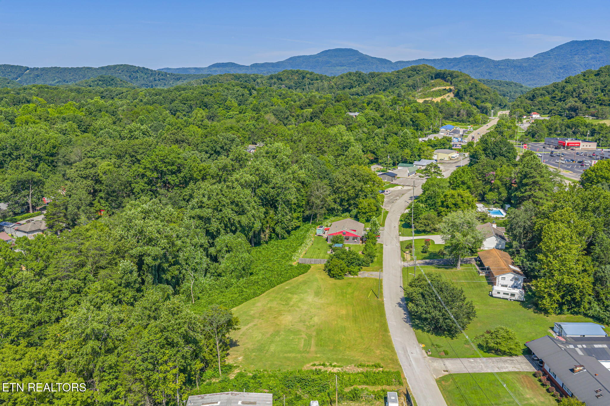 Hannah Drive Oliver Springs TN 37840