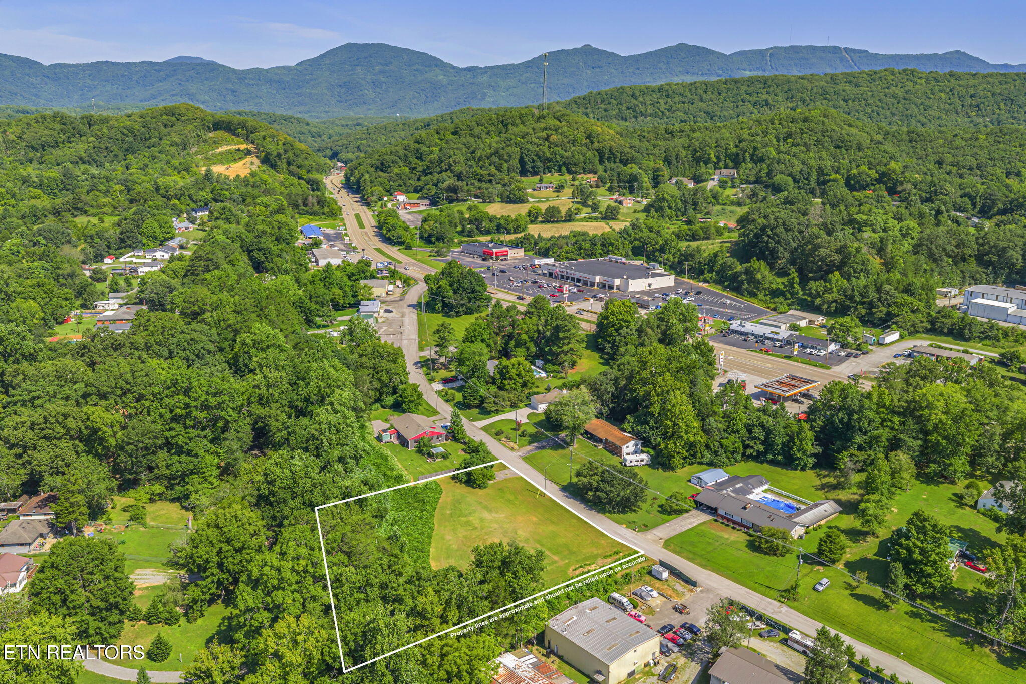 Hannah Drive Oliver Springs TN 37840