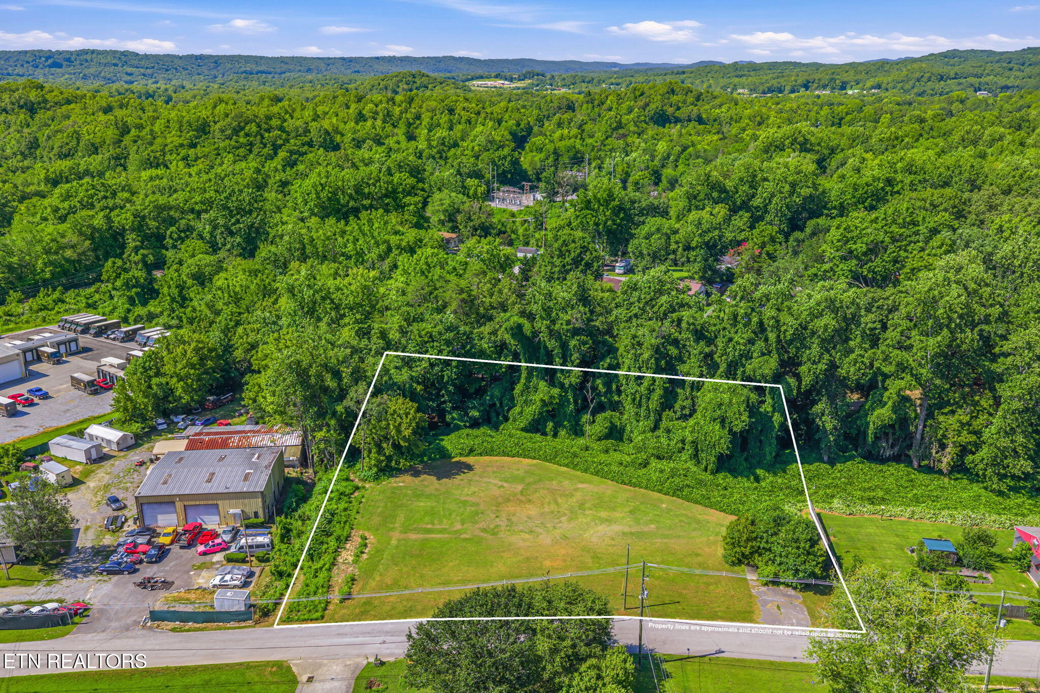 Hannah Drive Oliver Springs TN 37840