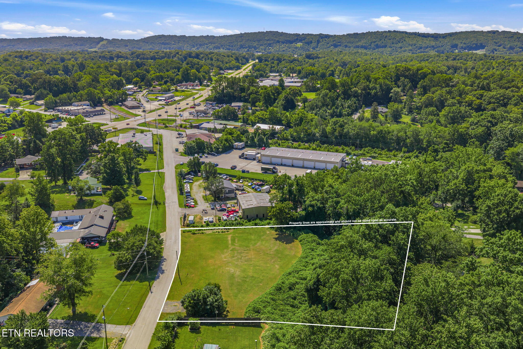 Hannah Drive Oliver Springs TN 37840