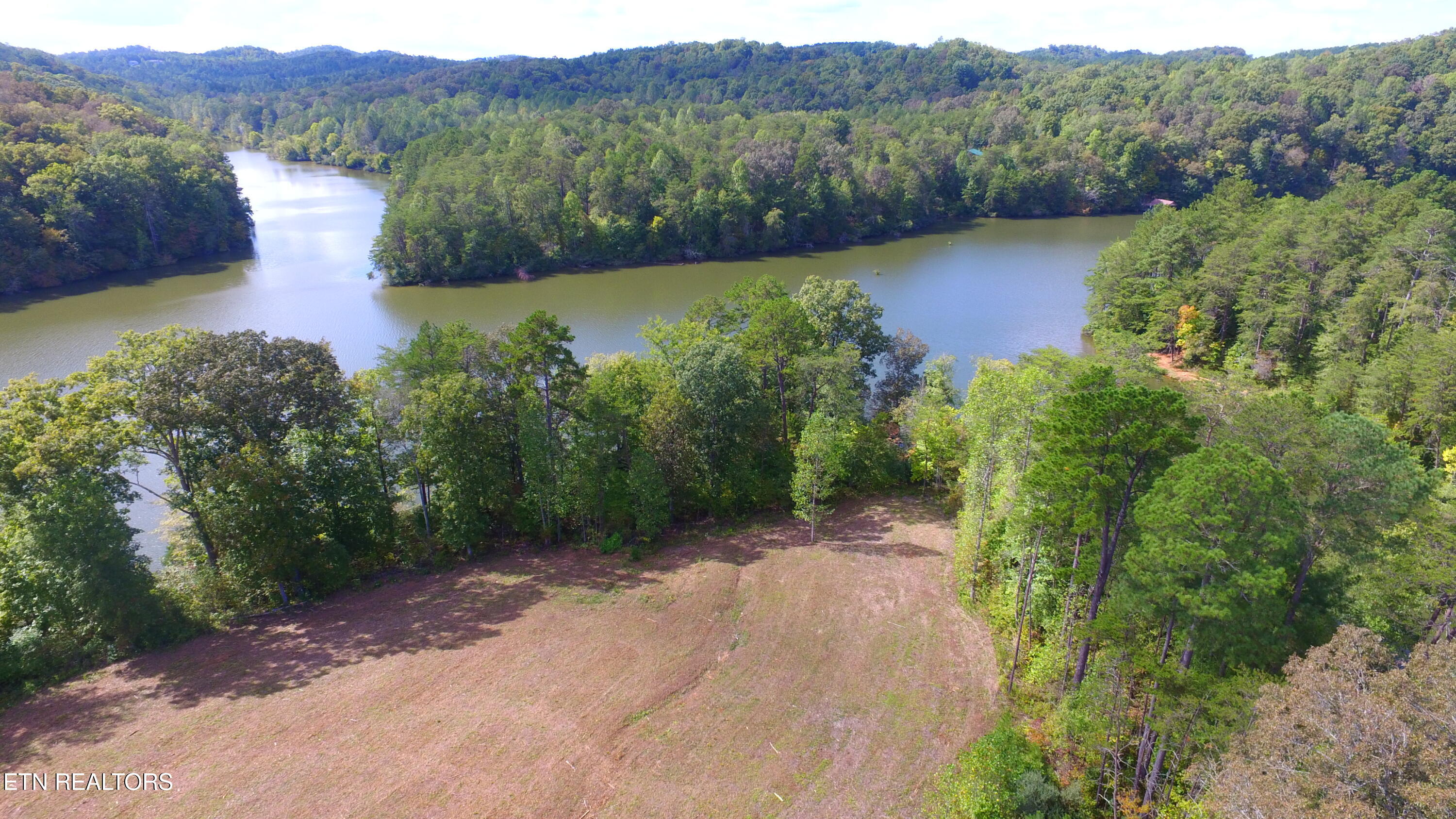 692 Overlook Drive Vonore TN 37885