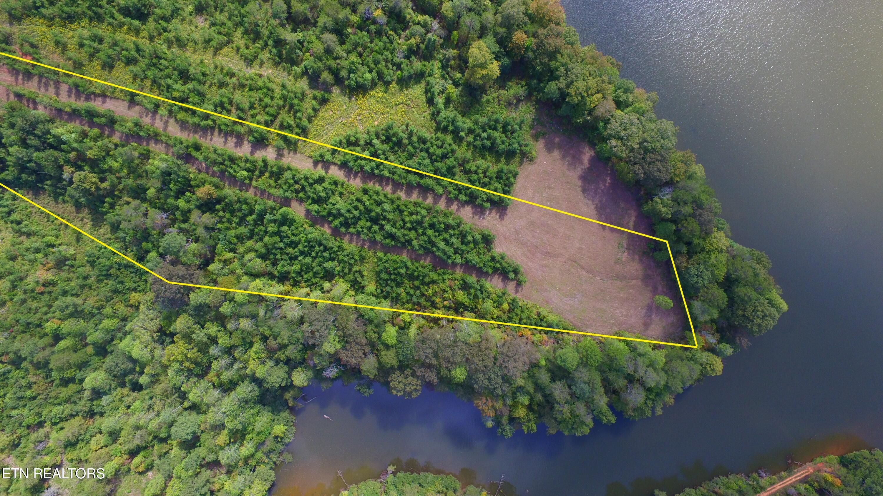 692 Overlook Drive Vonore TN 37885
