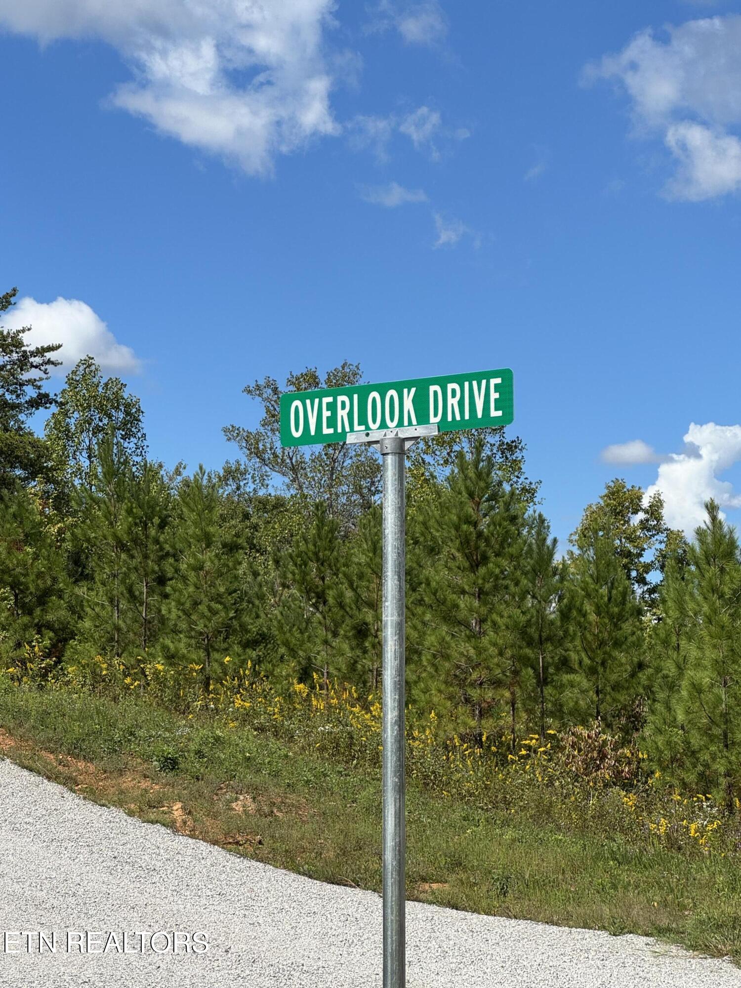 692 Overlook Drive Vonore TN 37885