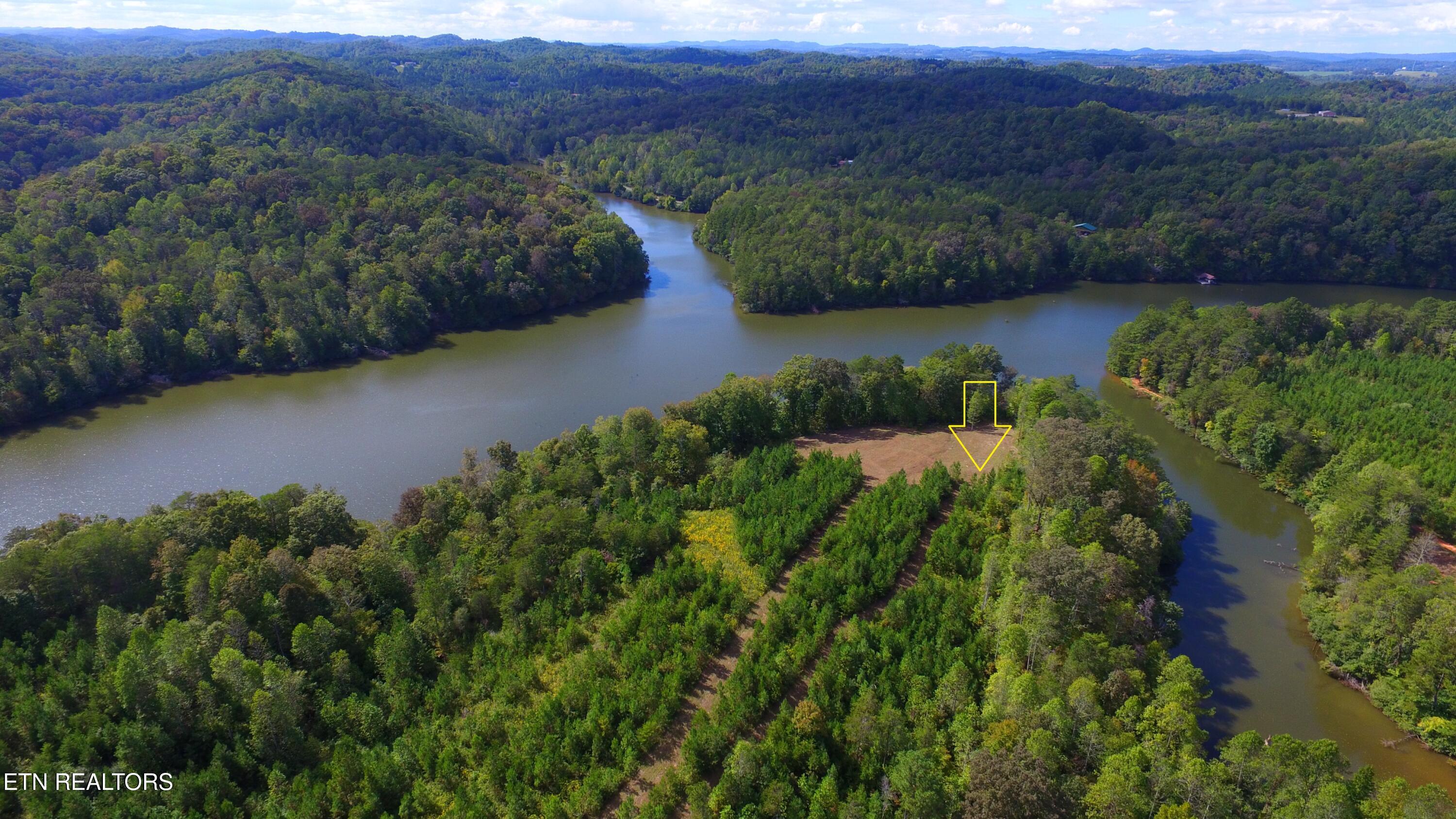 692 Overlook Drive Vonore TN 37885