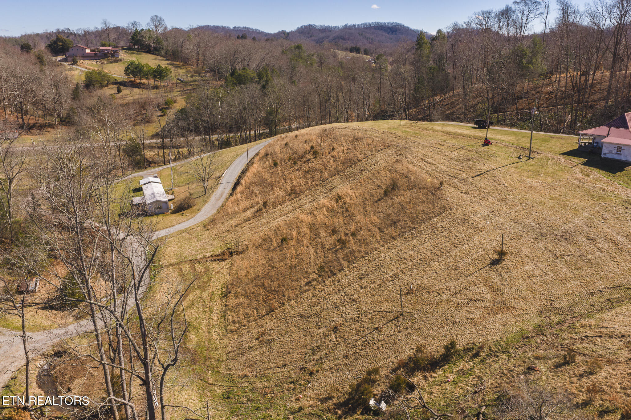 100 Acres Sutton Hollow Road Sneedville TN 37869