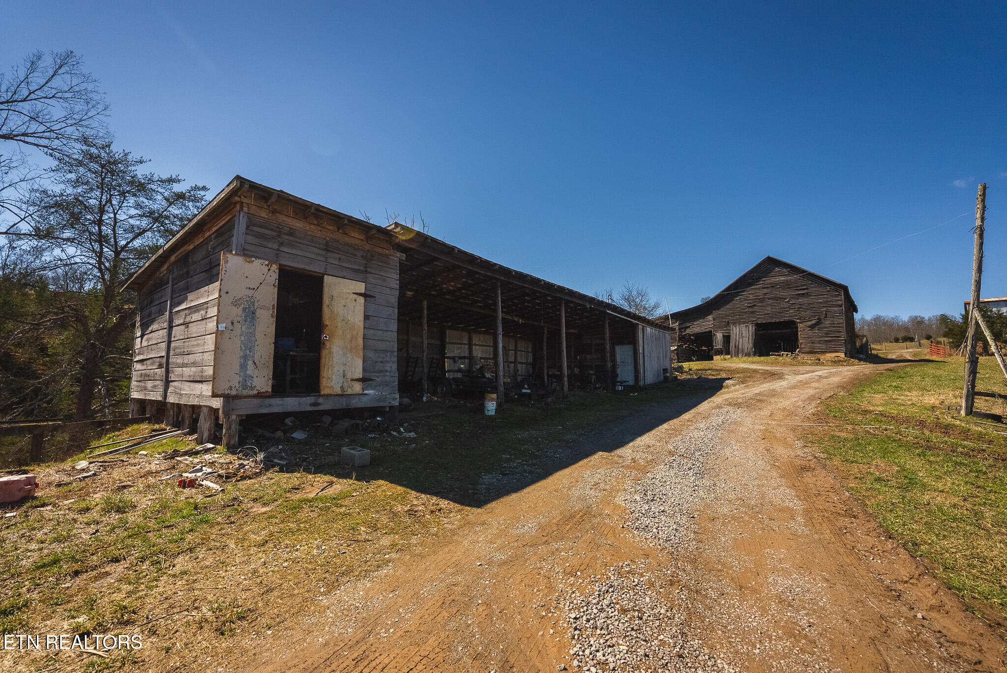 100 Acres Sutton Hollow Road Sneedville TN 37869