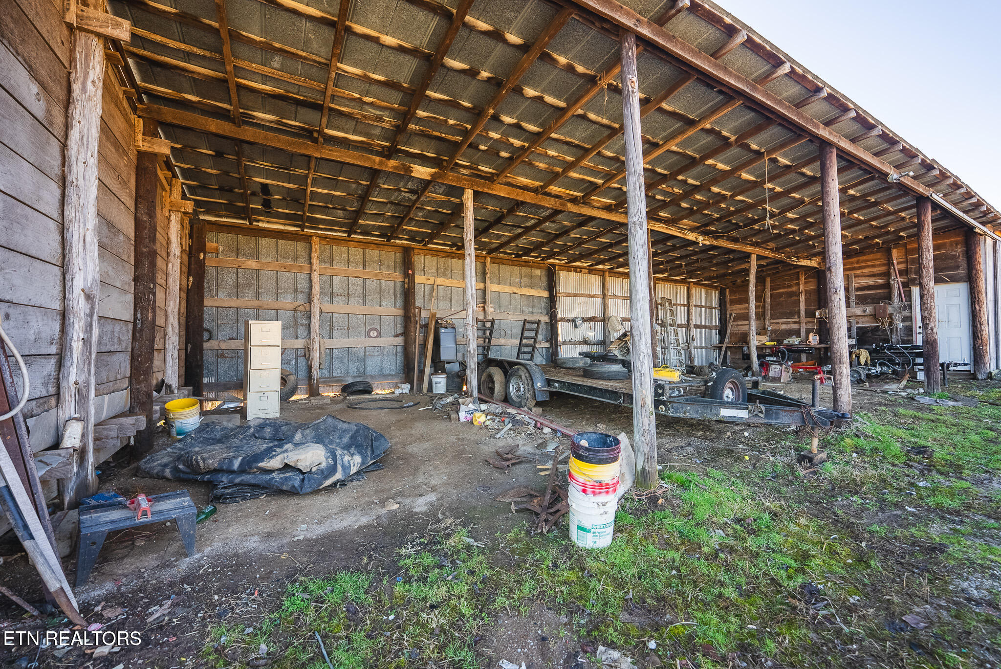 100 Acres Sutton Hollow Road Sneedville TN 37869