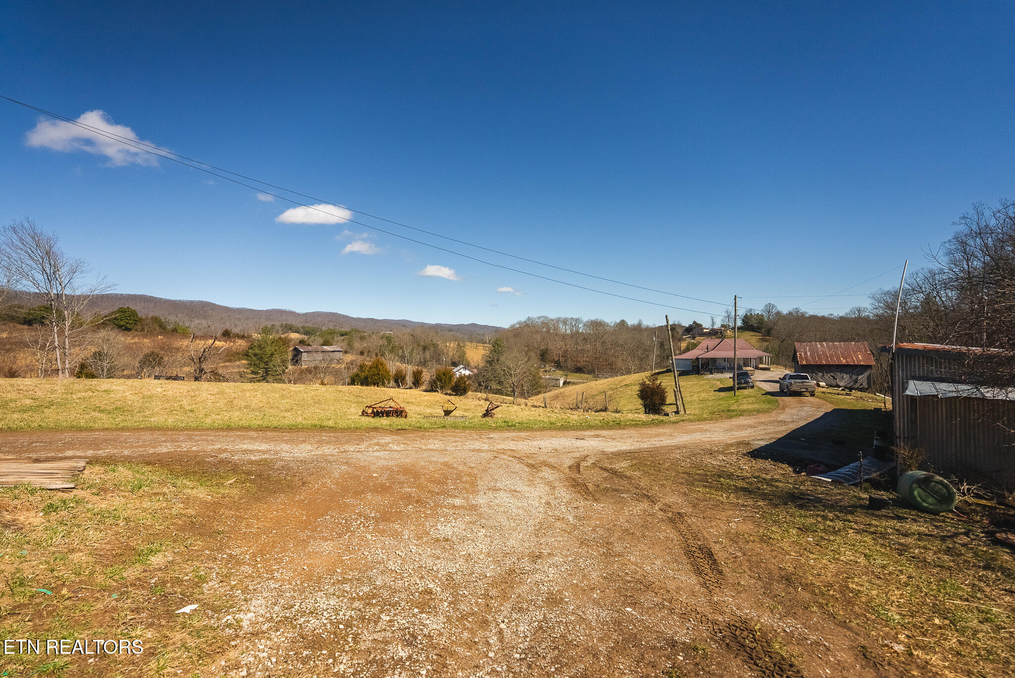 100 Acres Sutton Hollow Road Sneedville TN 37869