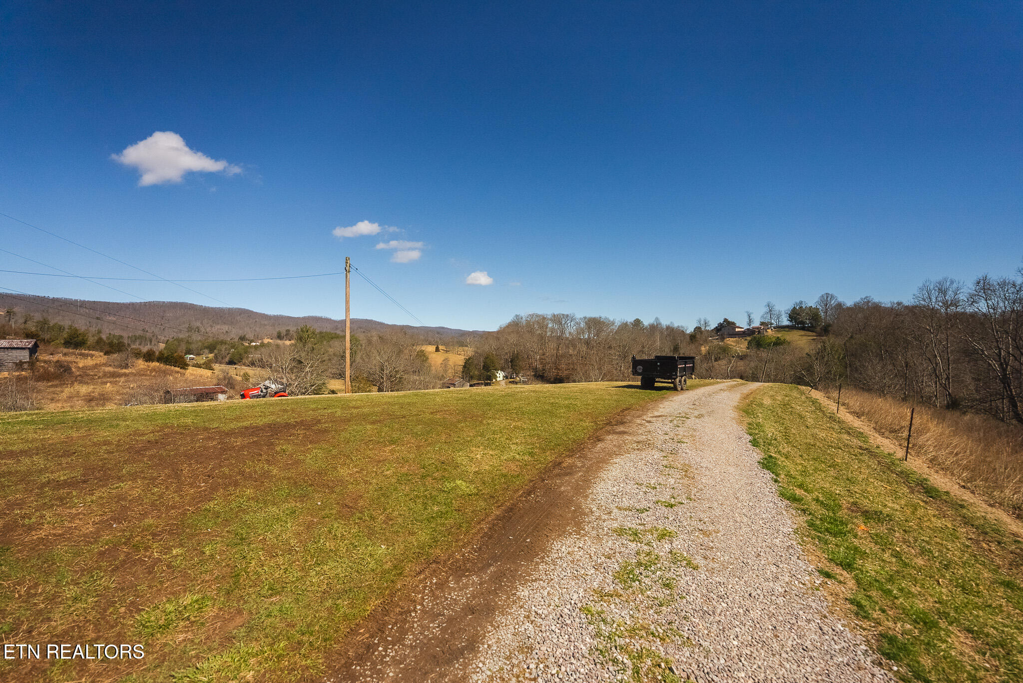 100 Acres Sutton Hollow Road Sneedville TN 37869