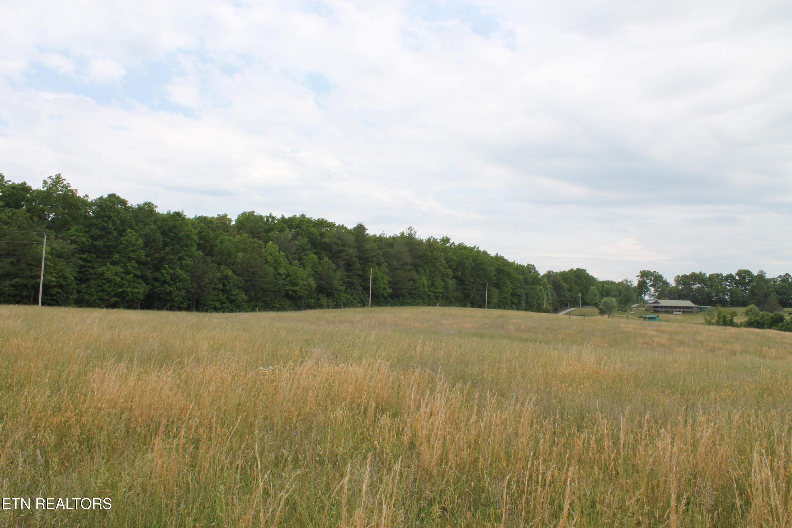 232 Wright Cemetery Road Allardt TN 38504