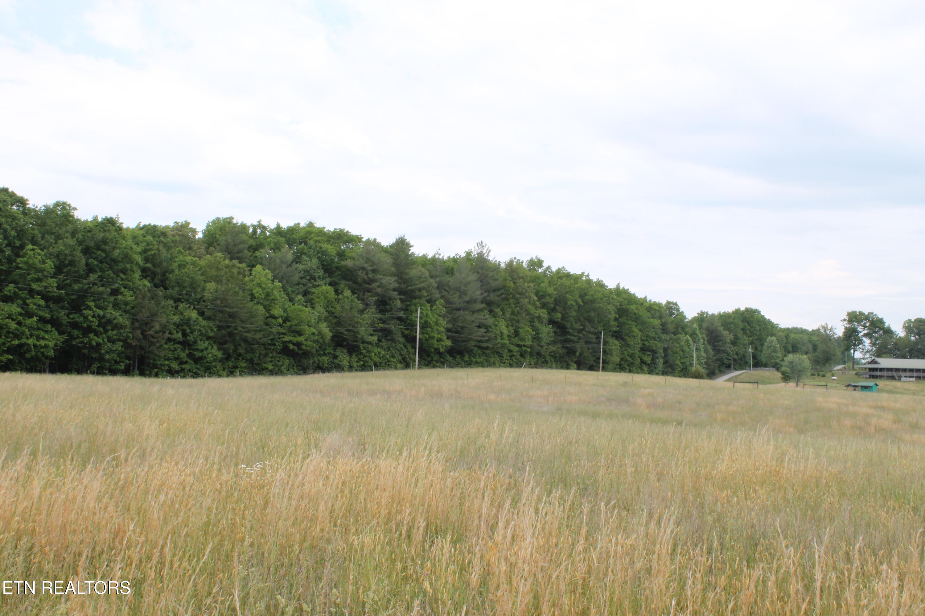 232 Wright Cemetery Road Allardt TN 38504