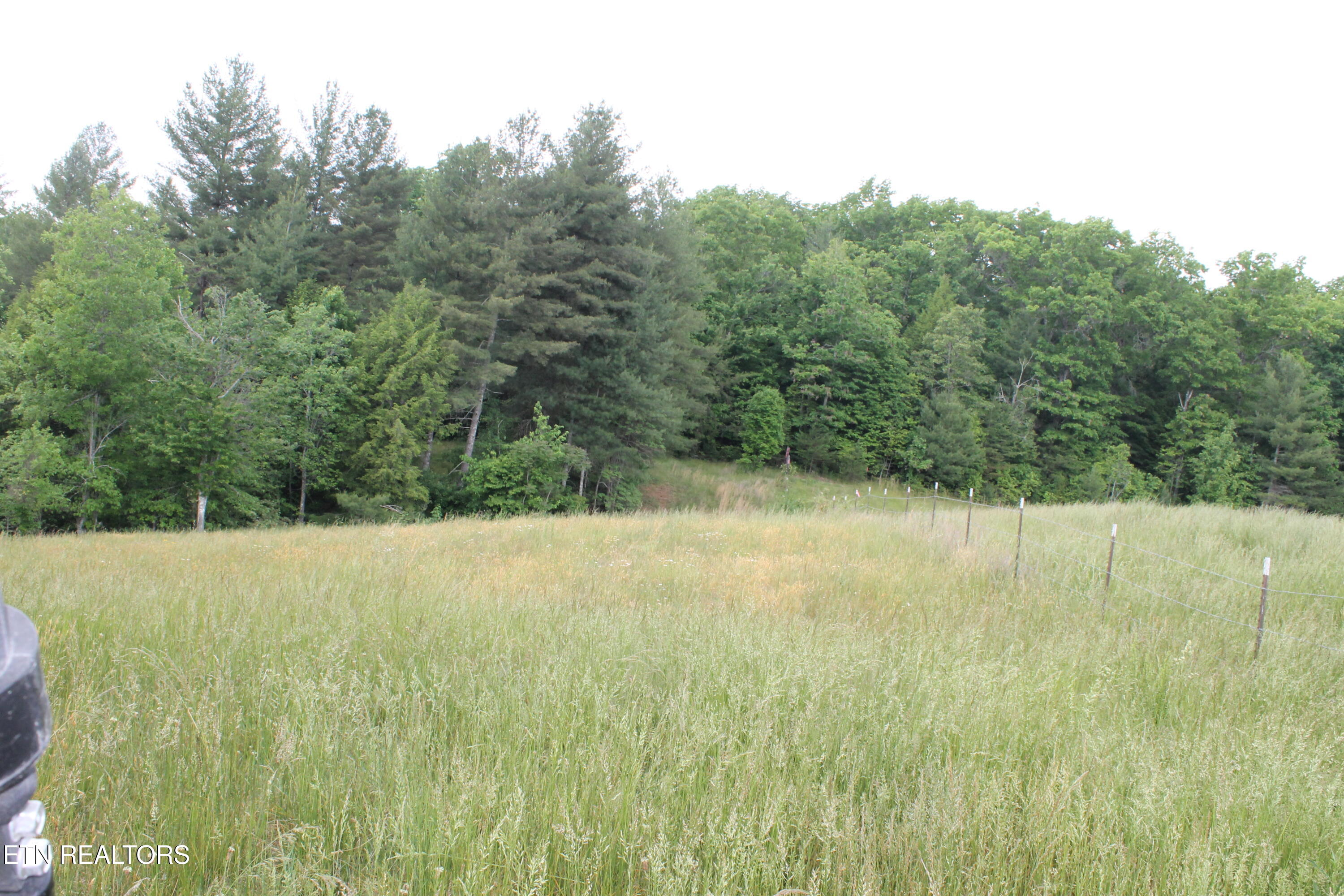 232 Wright Cemetery Road Allardt TN 38504