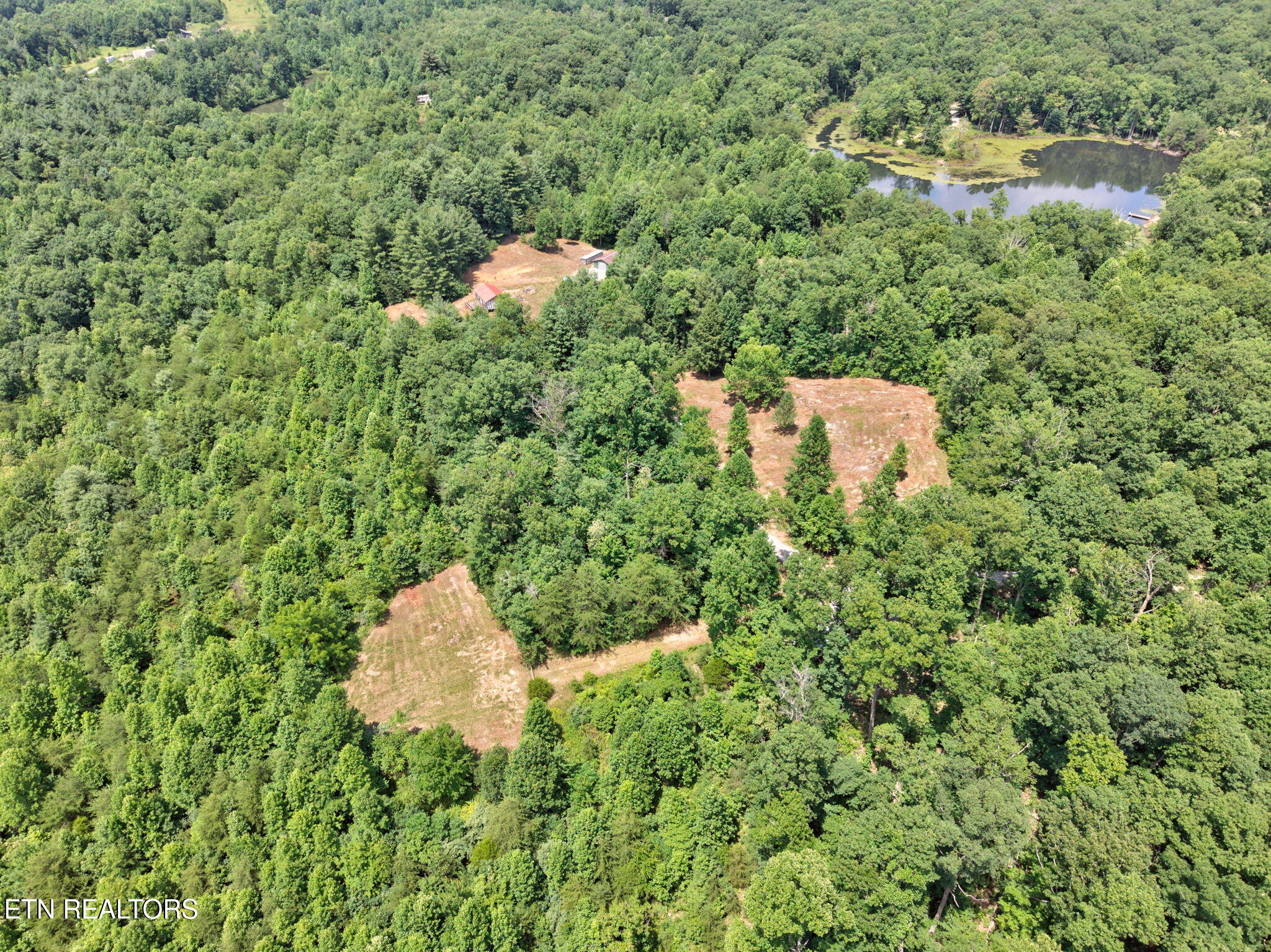 36AC Kentucky Drive Crossville TN 38572