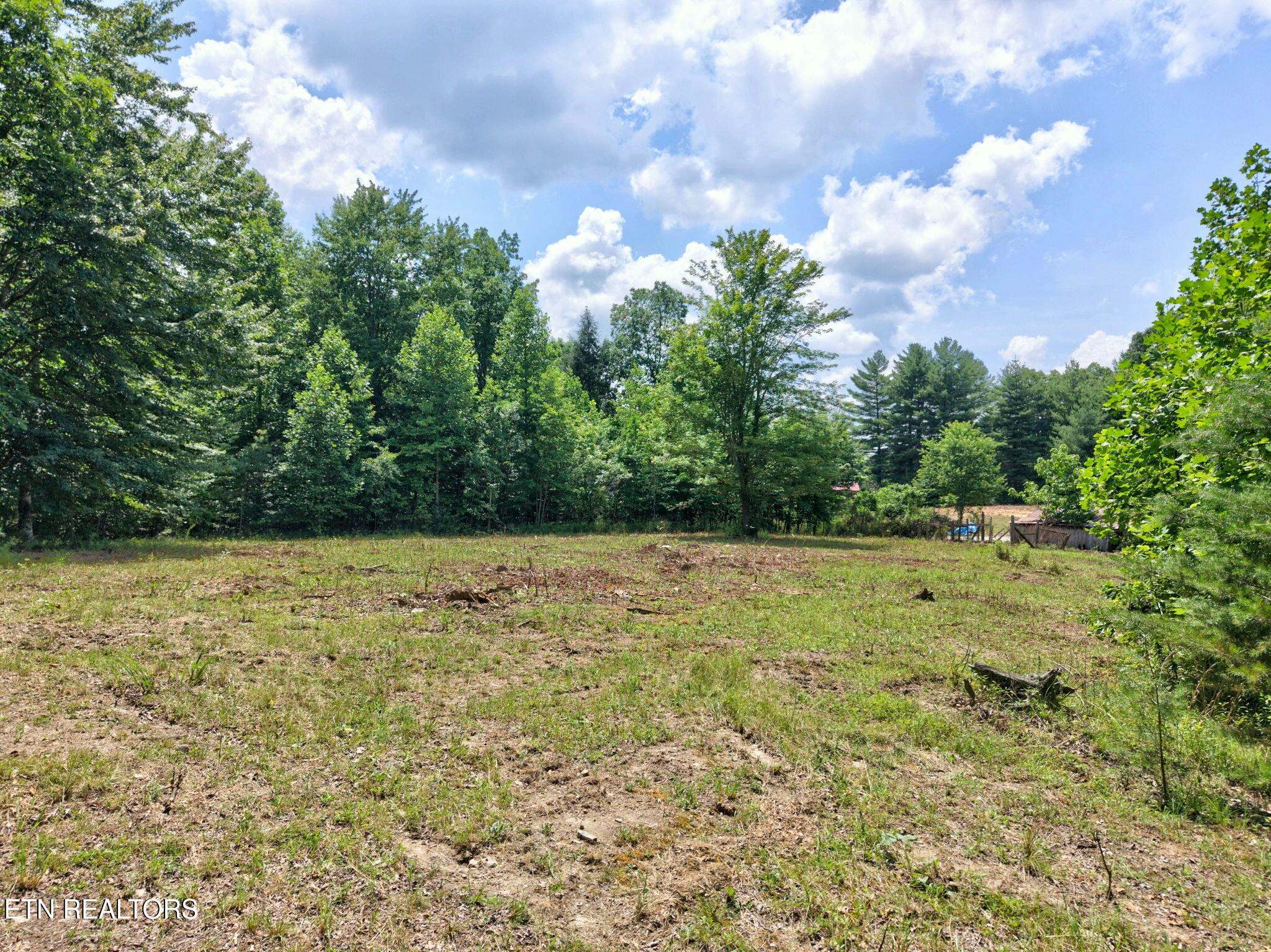 36AC Kentucky Drive Crossville TN 38572