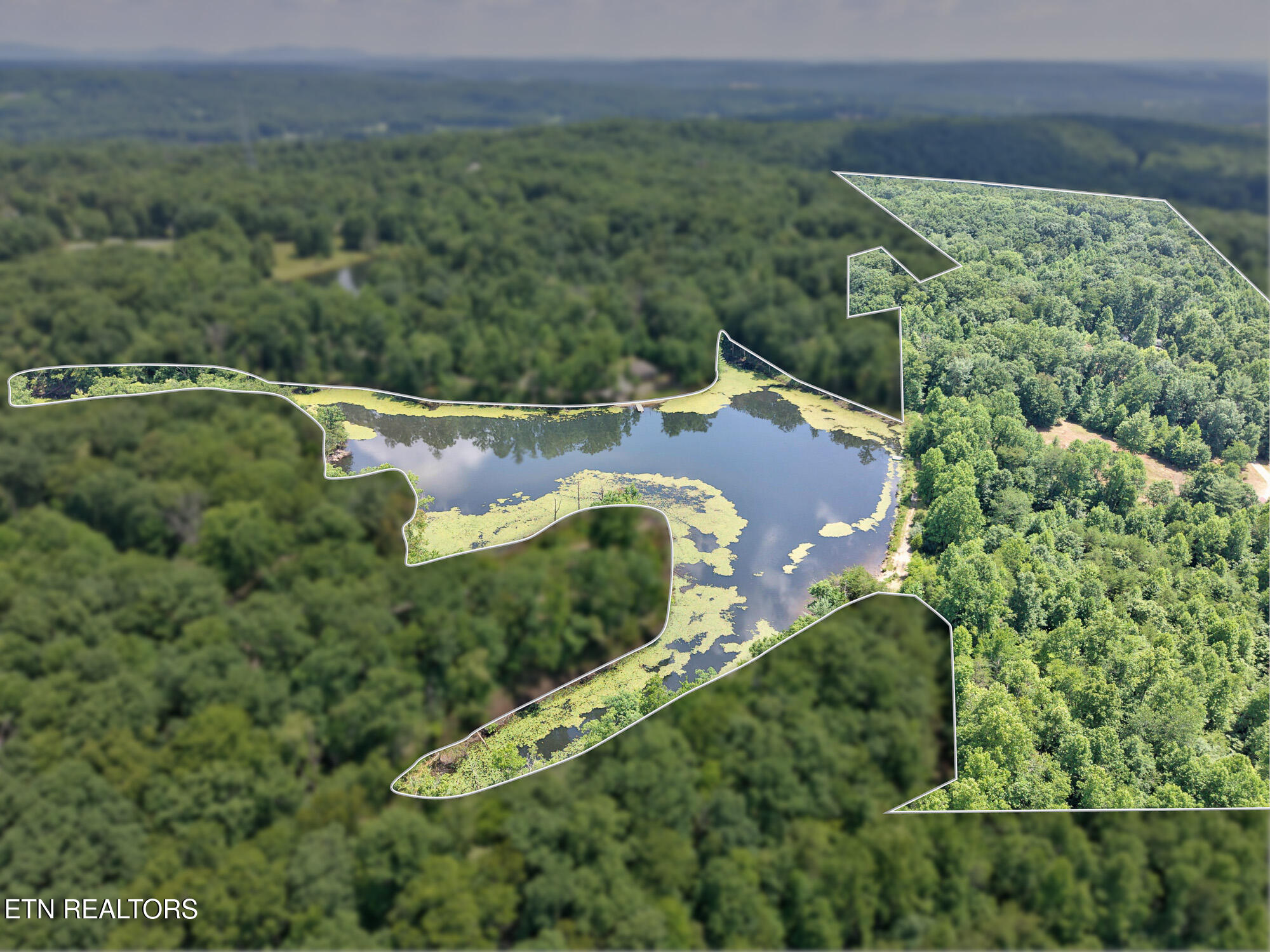 36AC Kentucky Drive Crossville TN 38572