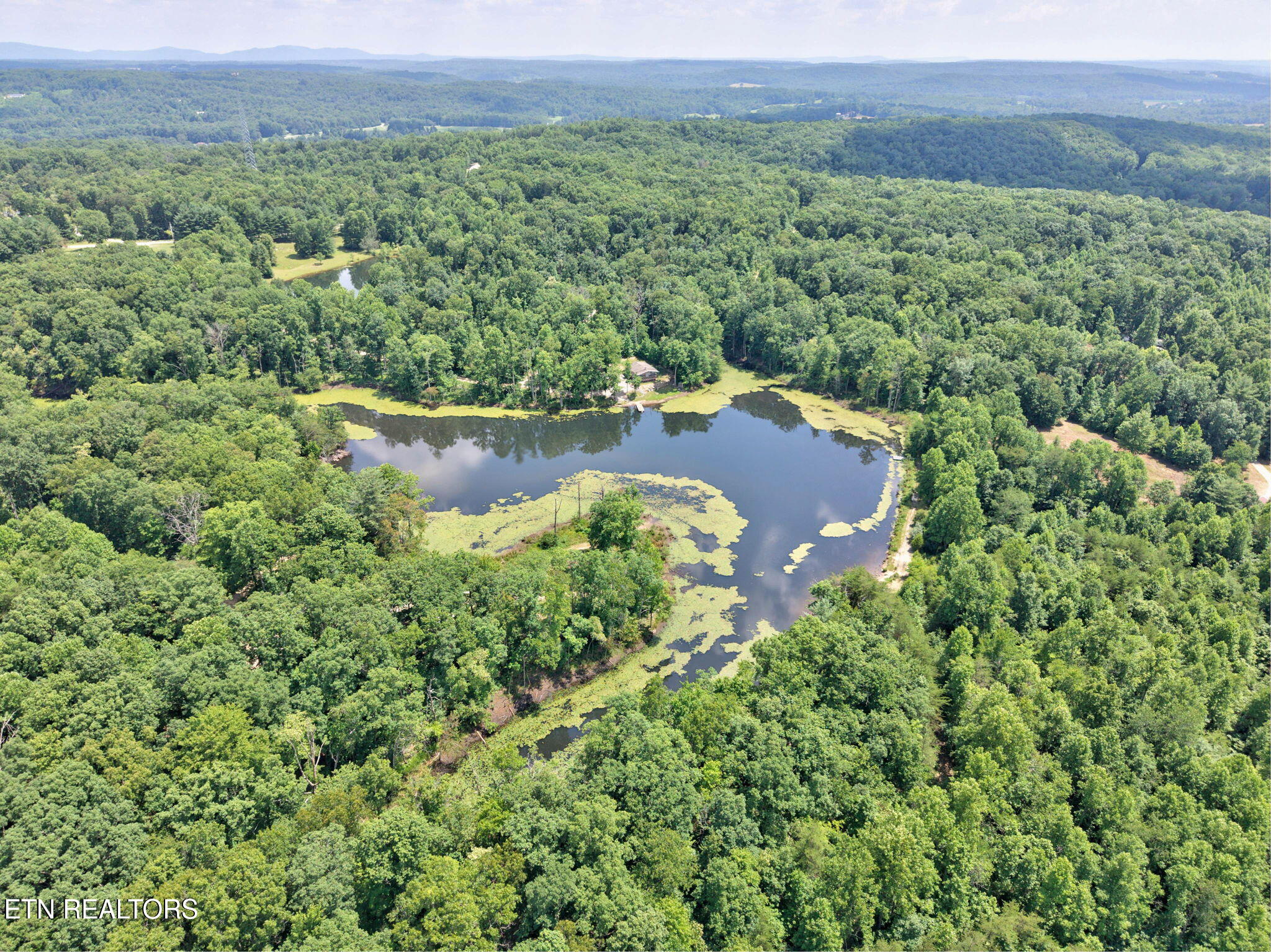 36AC Kentucky Drive Crossville TN 38572
