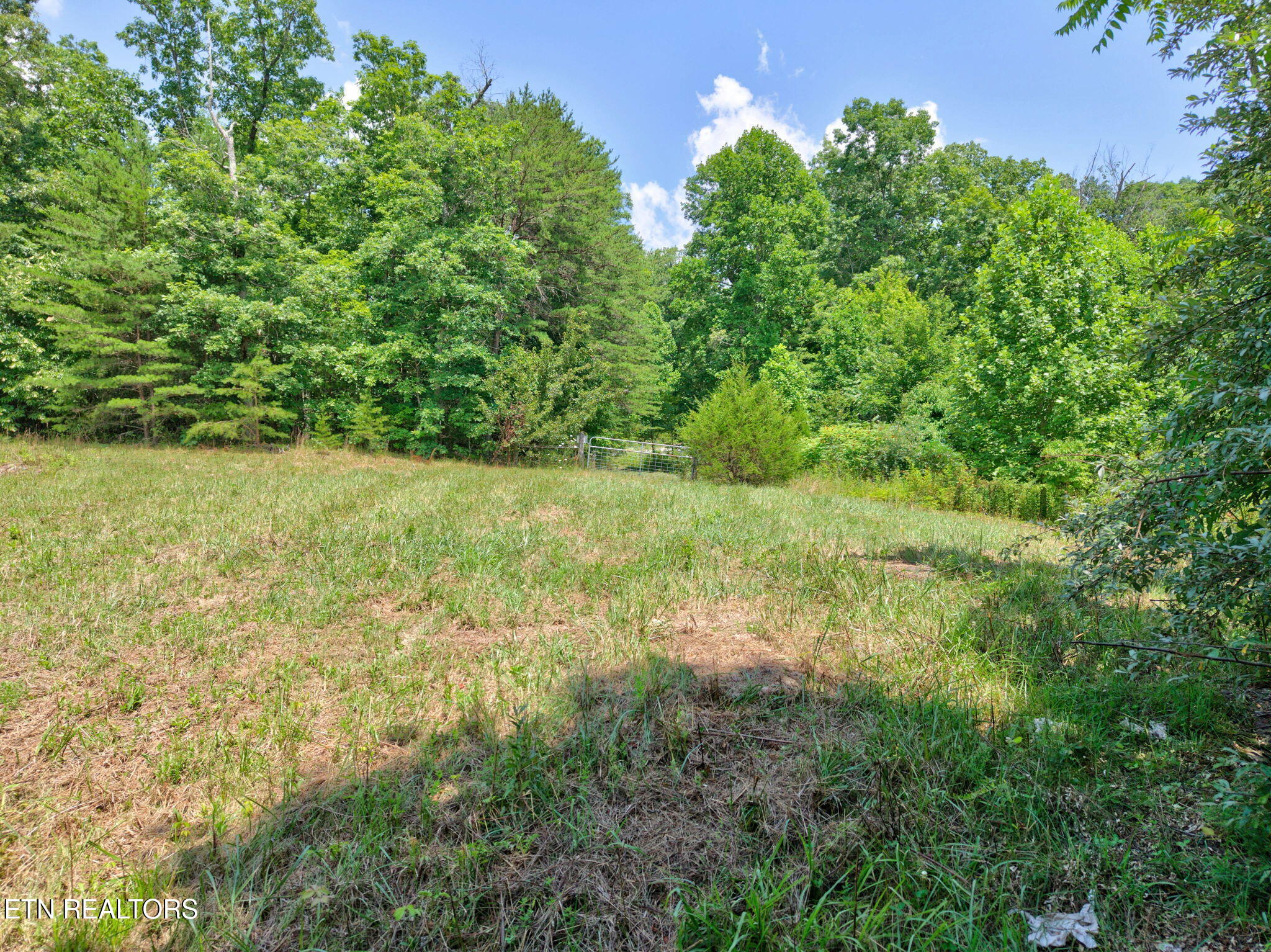 36AC Kentucky Drive Crossville TN 38572