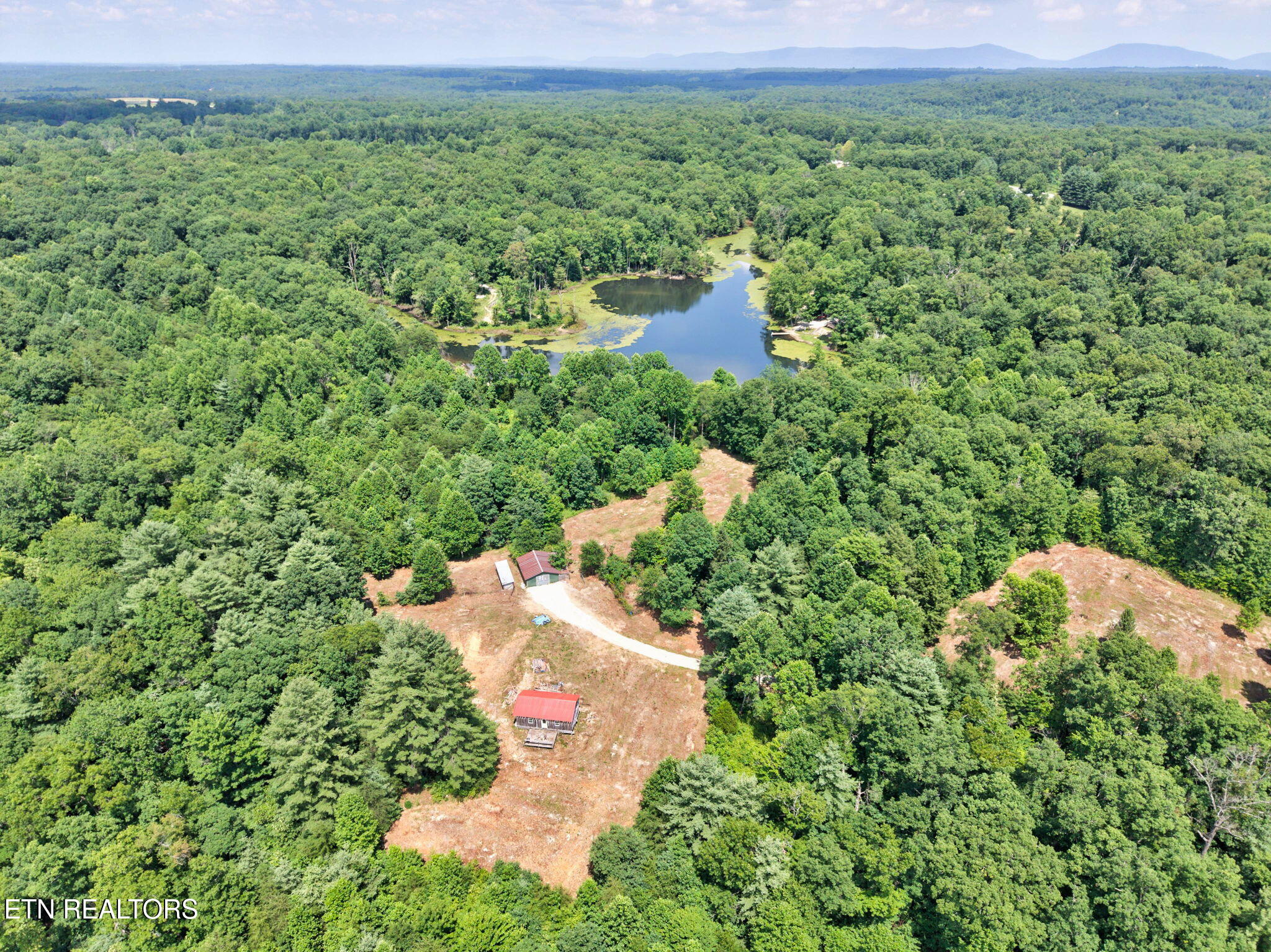 36AC Kentucky Drive Crossville TN 38572